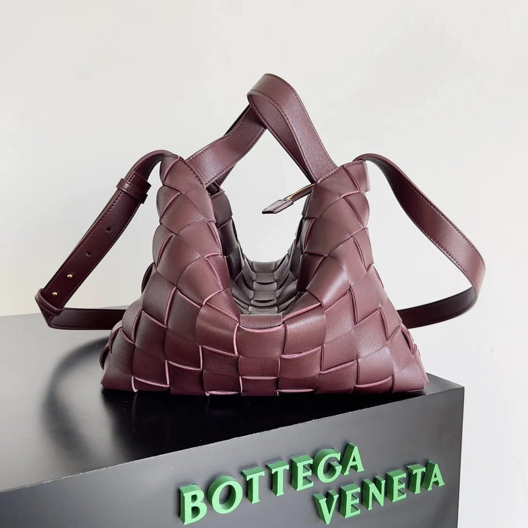Bottega Veneta Intrecciato Woven Leather Top Handle Bag product photo from LabelPicks