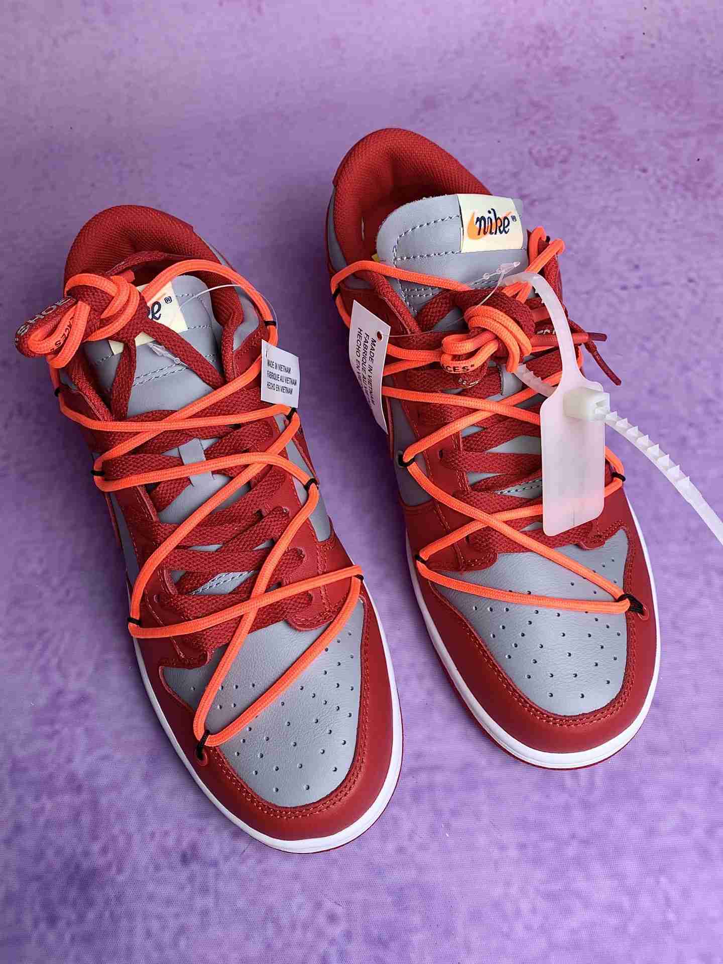 Off-White x Nike Dunk Low “University Red” - University Red/Wolf Grey/University Red