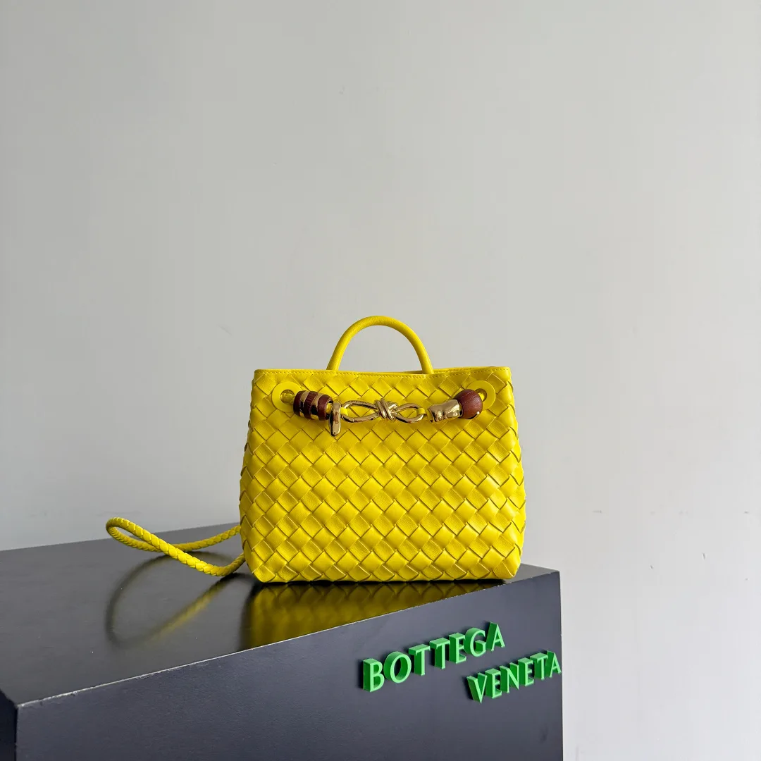 Bottega Veneta Intrecciato Woven Leather Andiamo Top Handle Bag product photo from LabelPicks