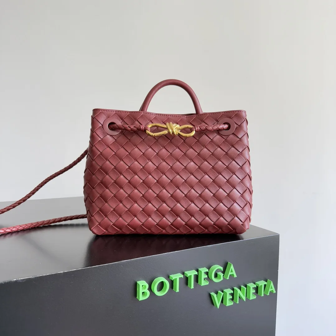 Bottega Veneta White Andiamo Intrecciato Woven Leather Top Handle Bag product photo from LabelPicks