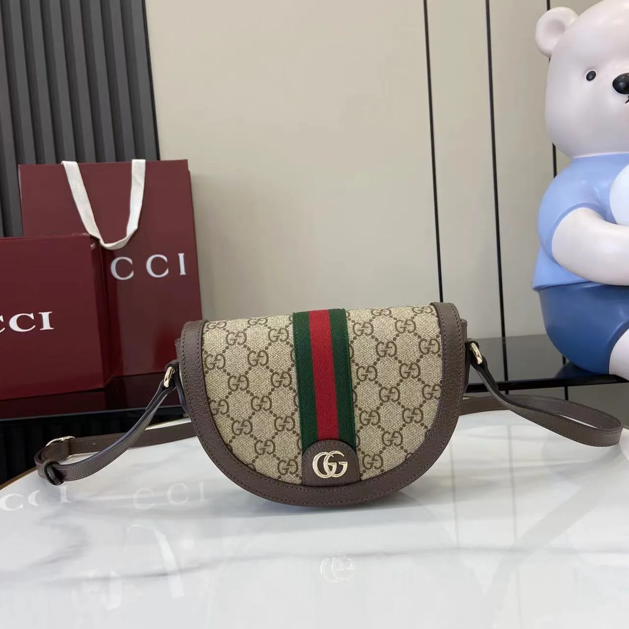 Gucci Brown Ophidia GG Supreme Canvas Shoulder Bag product photo from LabelPicks
