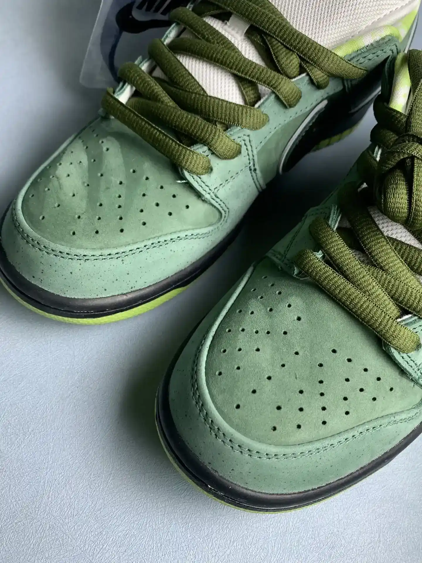 Concepts x Nike SB Dunk Low Pro OG QS “Green Lobster” - Green Stone/Legion Green/Fir product photo from LabelPicks