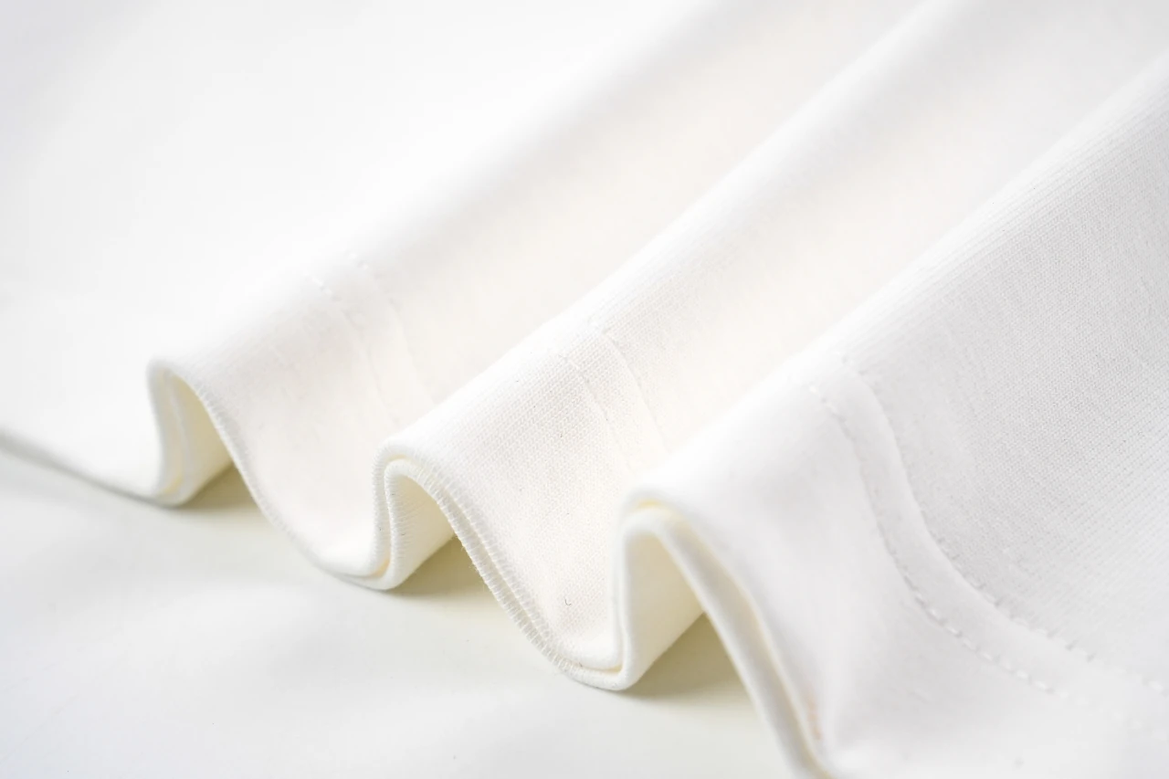 Burberry White Gradient Triangle Equestrian Knight Print T-Shirt product photo from LabelPicks