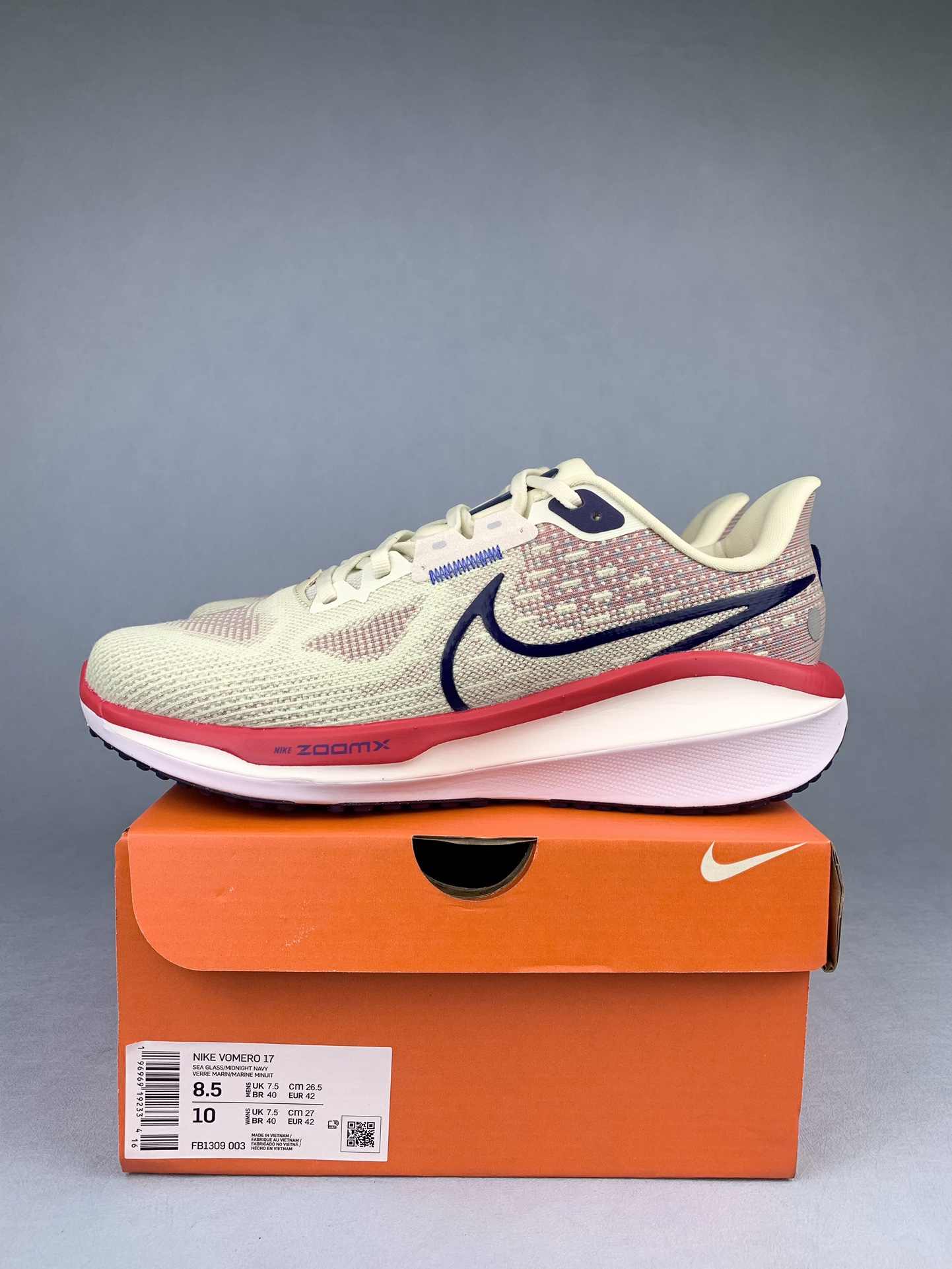 Nike Vomero 17 Shoes