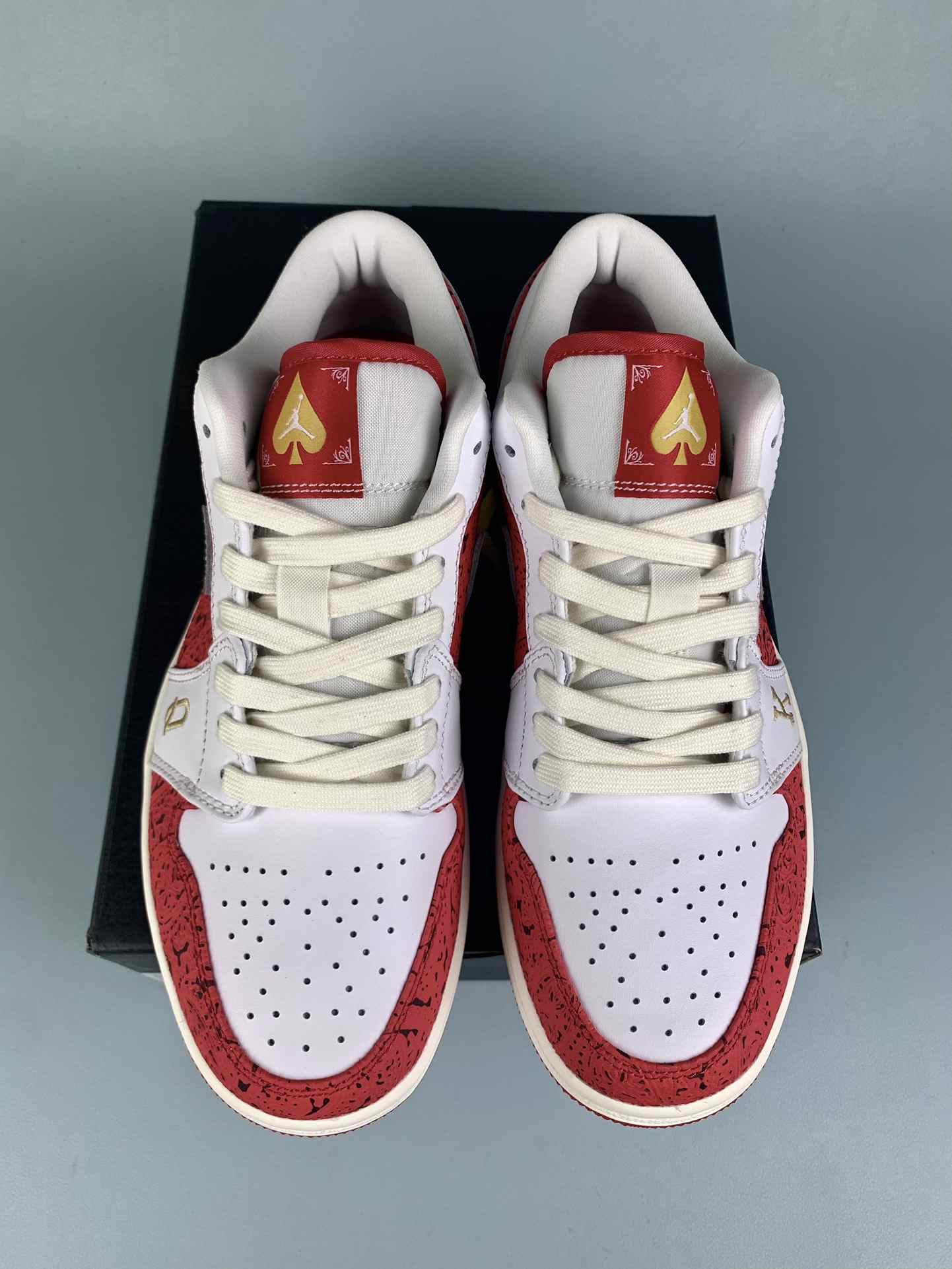 Air Jordan 1 Low SE 'Spades' Shoes