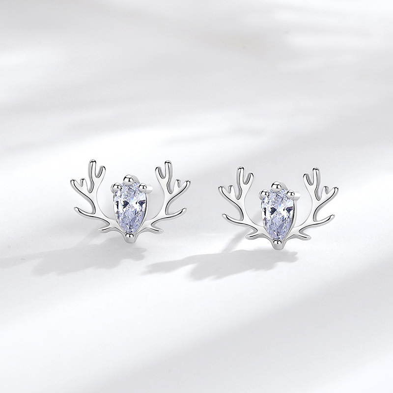 925 silver deer antler earrings, sweet and forest-style, elegant Korean version, simple, small, cute, minimalist style, elk ear accessories
