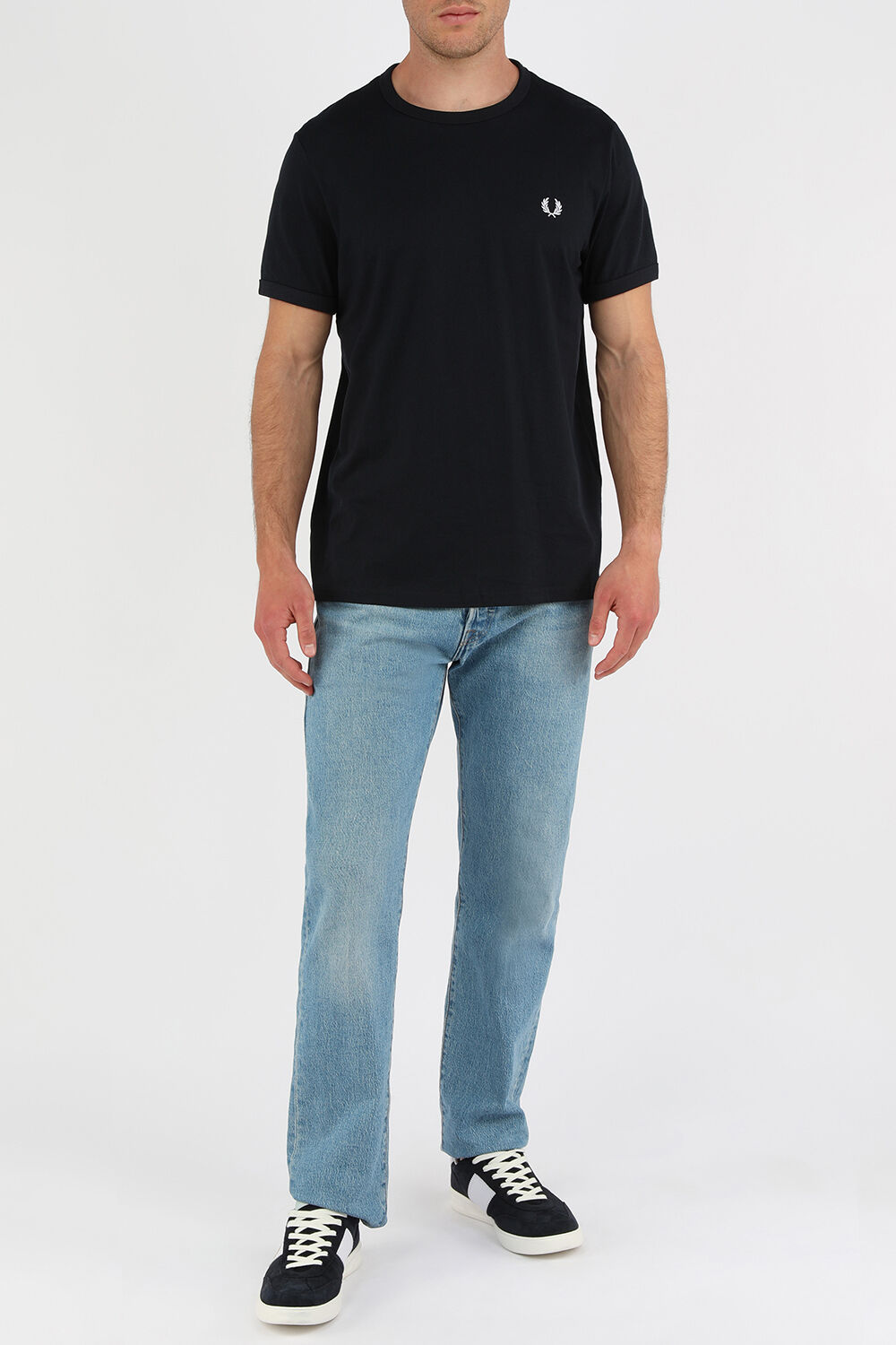 FRED PERRY חולצת טי כחולה עם לוגו רקום