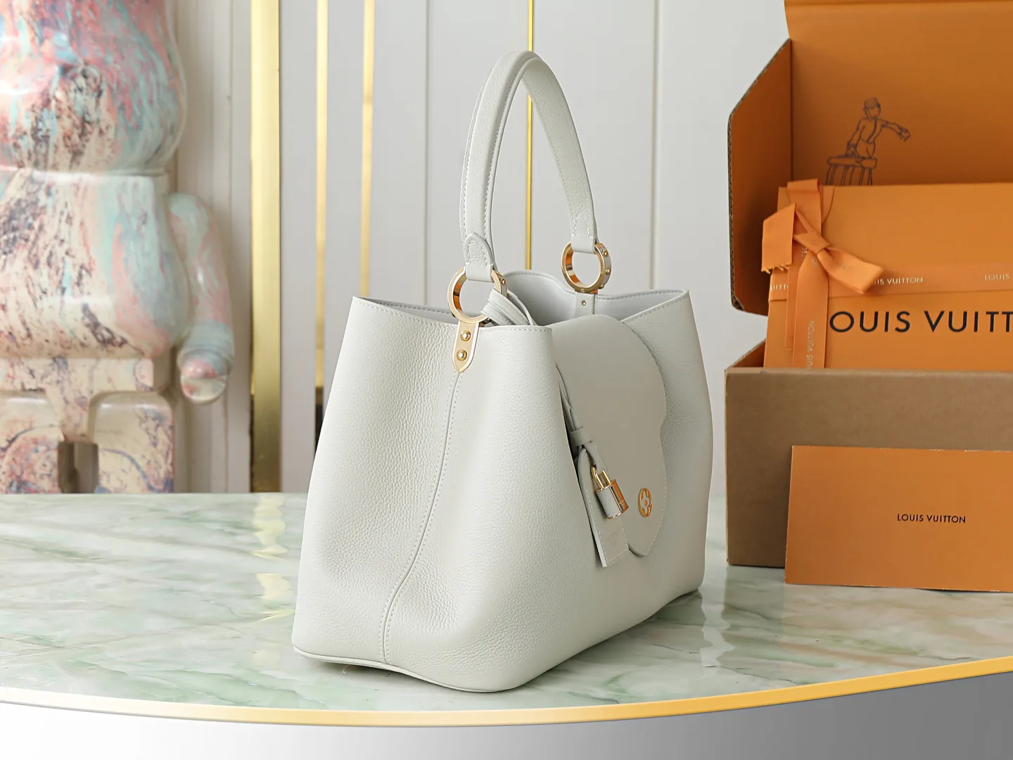 Louis Vuitton Capucines White Calfskin Top Handle Bag product photo from LabelPicks