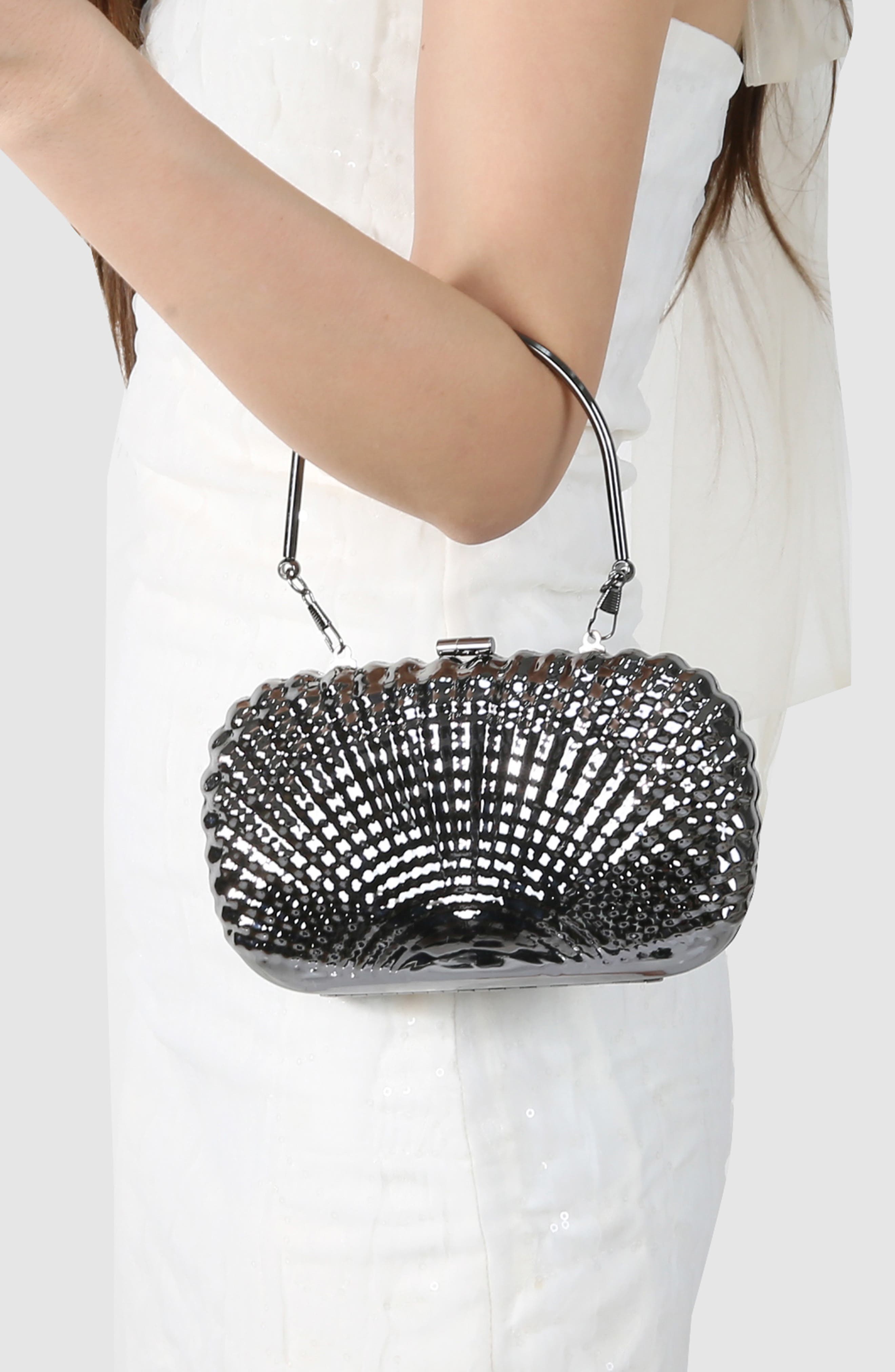 BERNESS Shell Clutch
