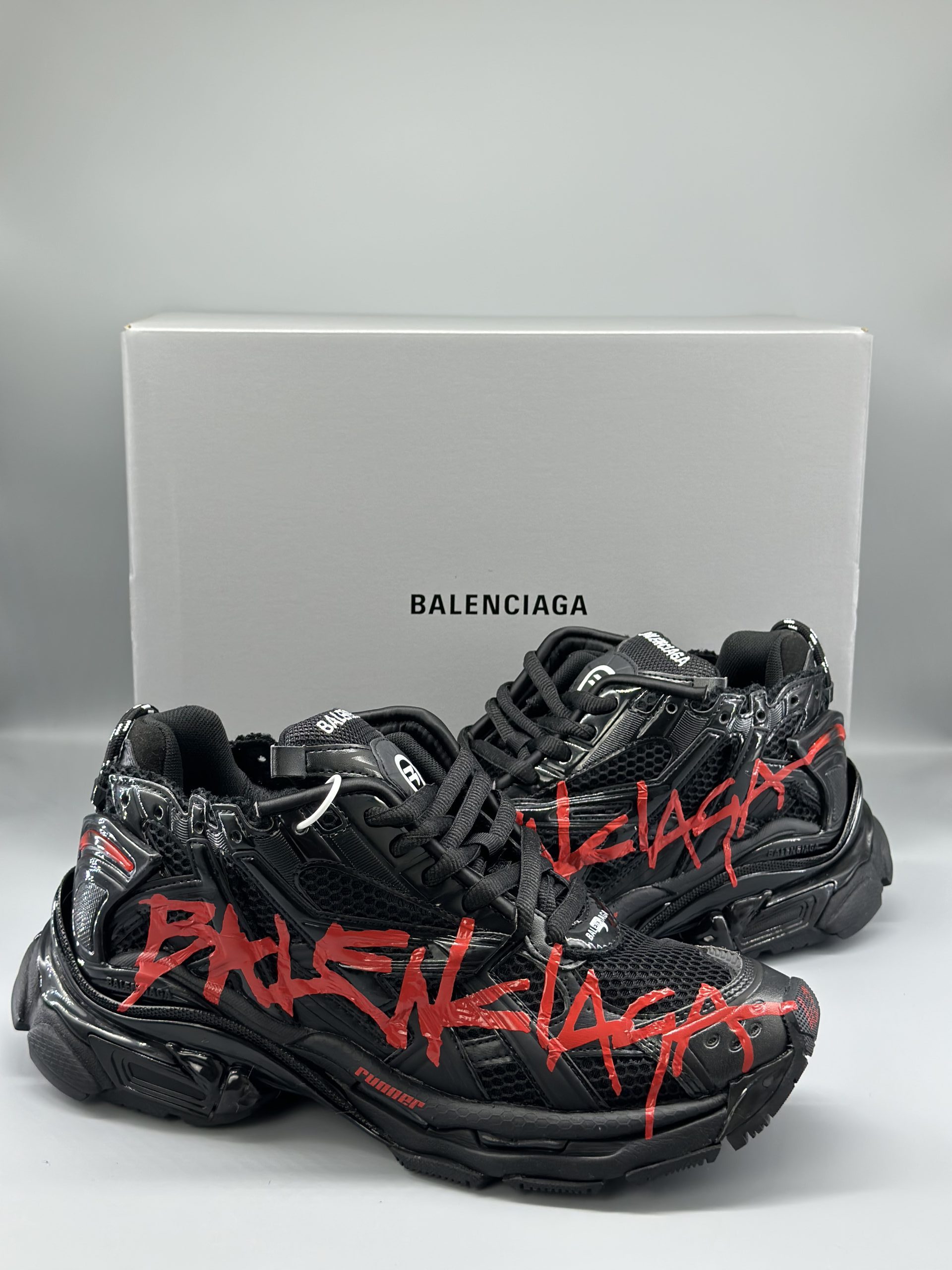 Balenciaga Runner SNEAKER