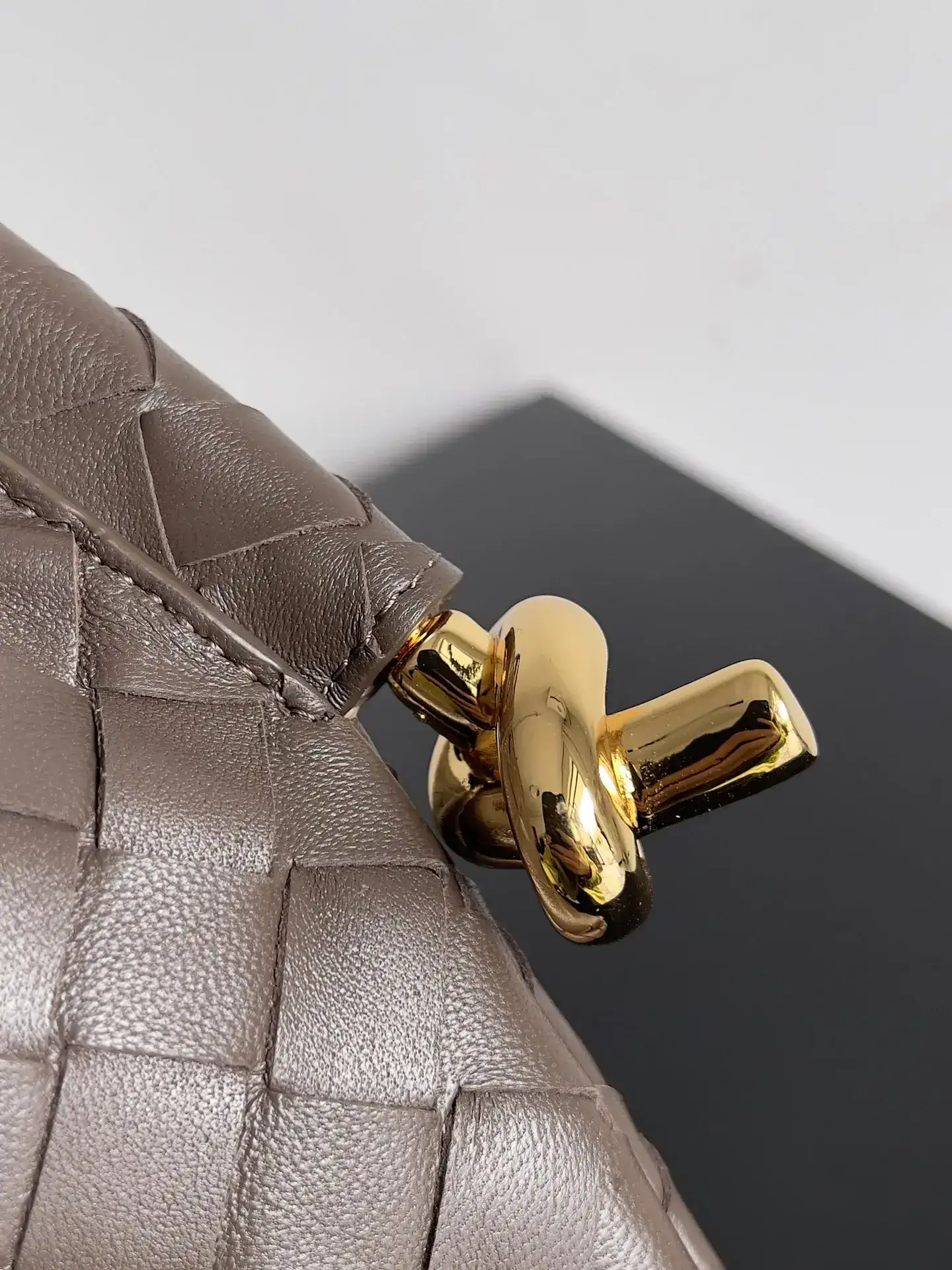 Bottega Veneta Versatile Shoulder Bag product photo from LabelPicks
