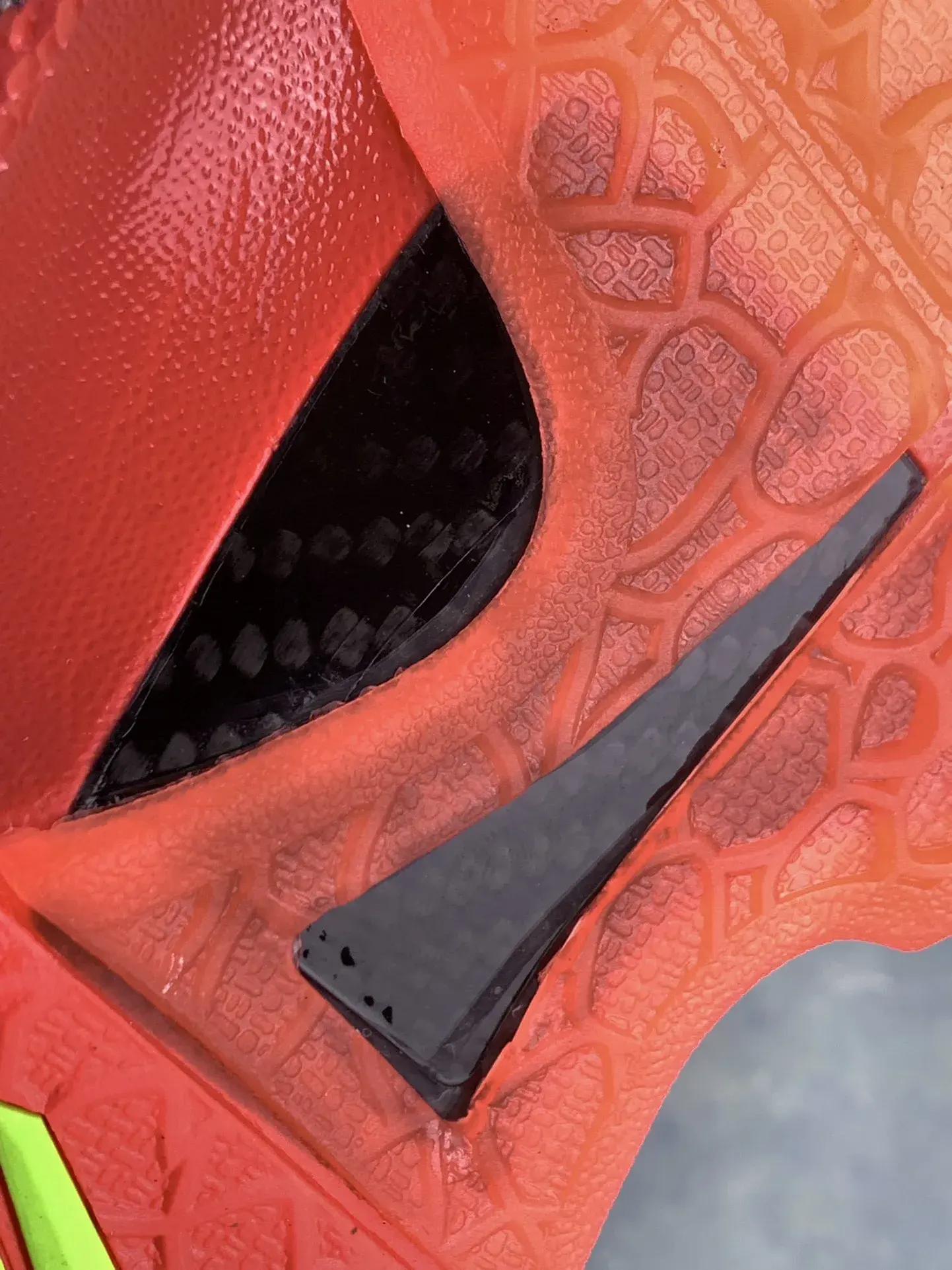 Kobe 6 Protro “Reverse Grinch” Basketball Shoes product photo from LabelPicks