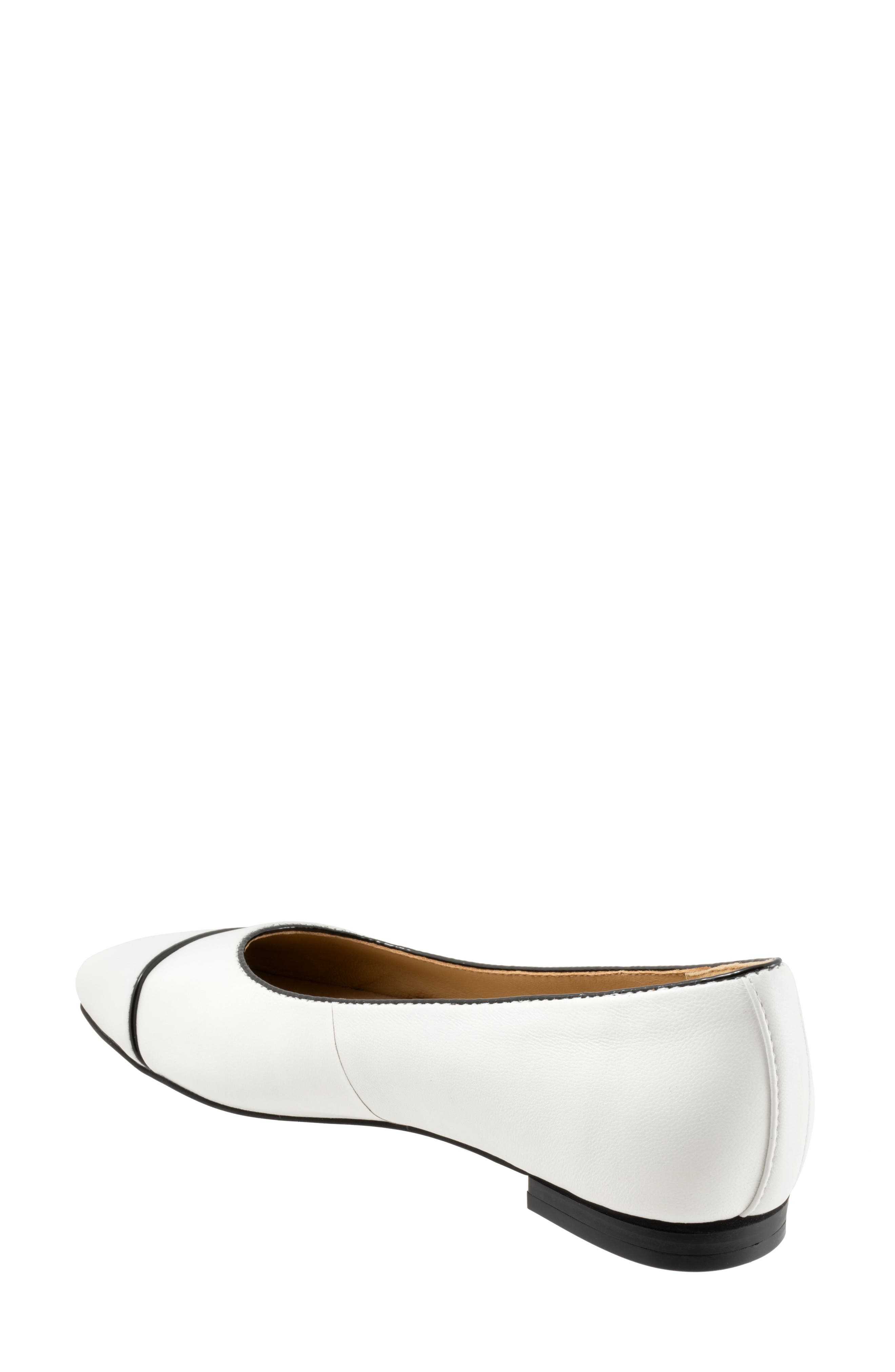 Trotters Harbor Cap Toe Flat