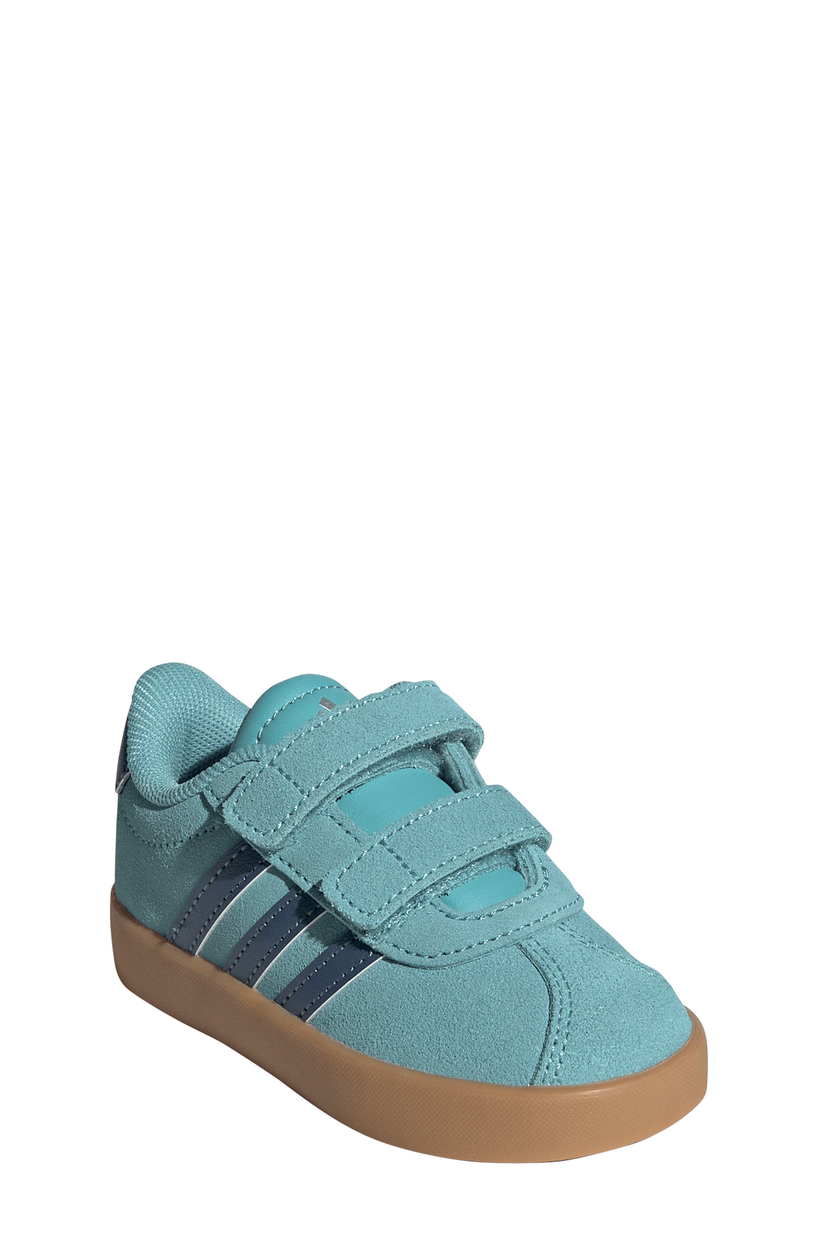 Kids/Sneakers Under $25