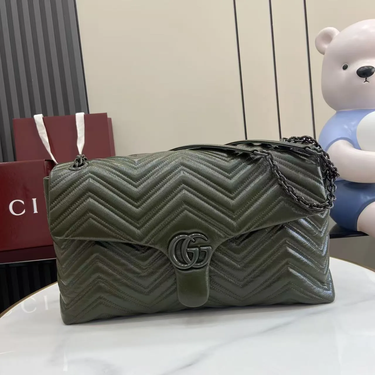 Gucci Marmont Green GG Supreme Canvas Shoulder Bag product photo from LabelPicks