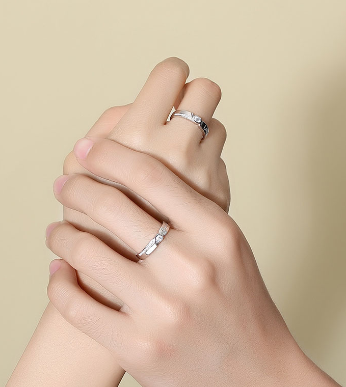 Light luxury high-end feeling trendy love ring couple ring new