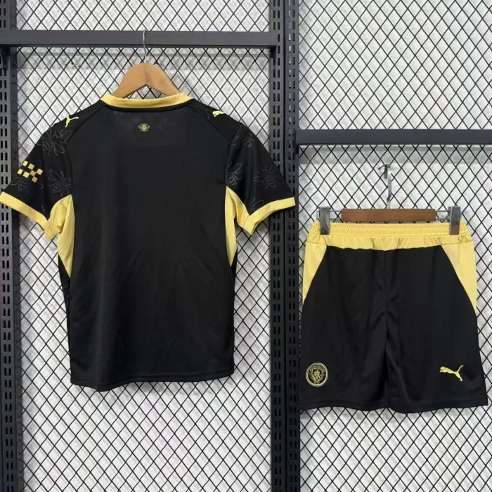 Kids MCFC Away Suit & Socks 26/27