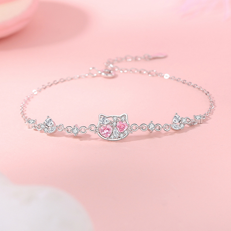 Original sparkling cat bracelet for women, Korean style, cute and sweet, with a girly vibe, featuring cubic zirconia, a small cat charm