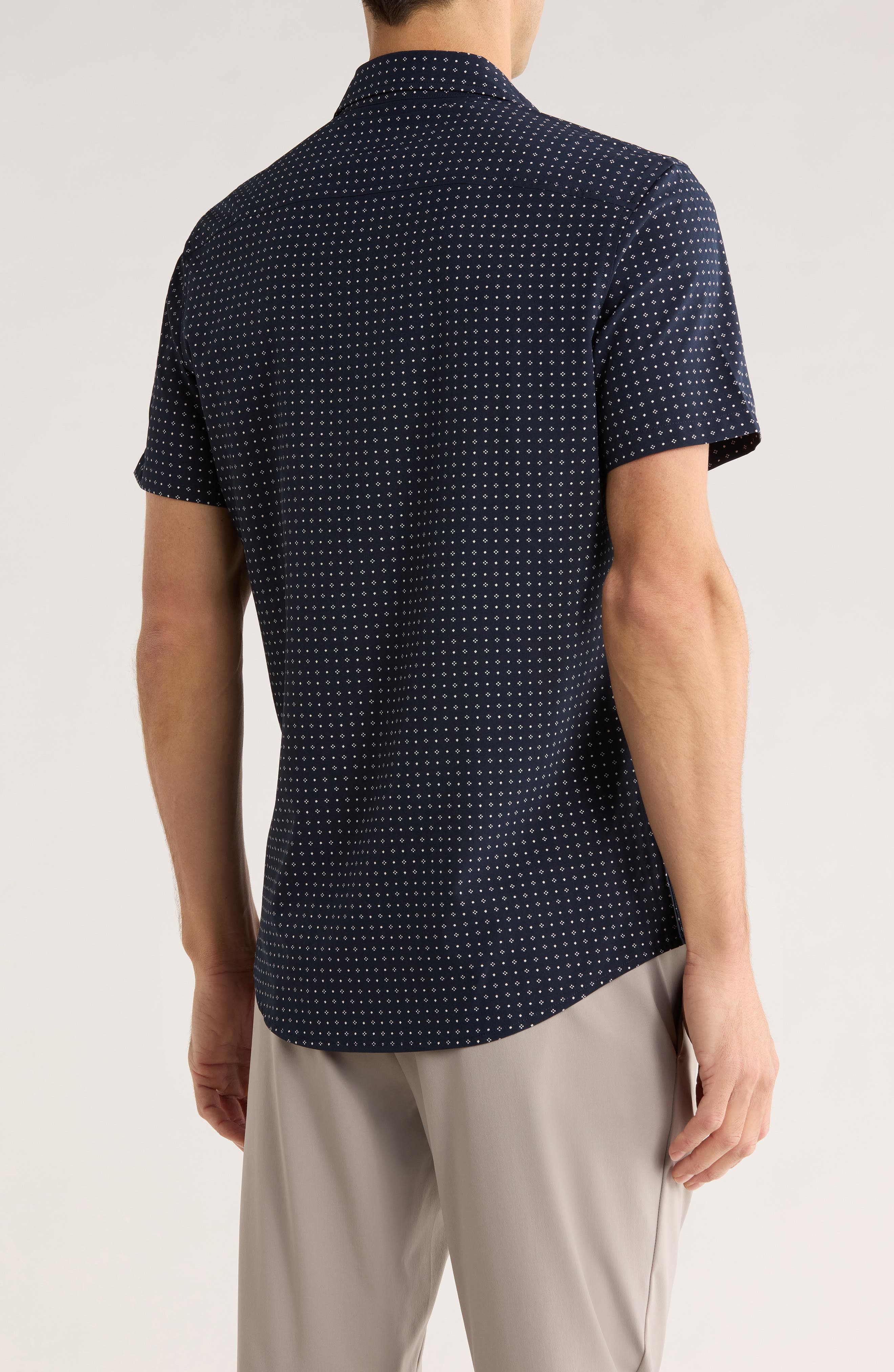 14th & Union Geometric Print Short Sleeve Performance Button-Up Shirt