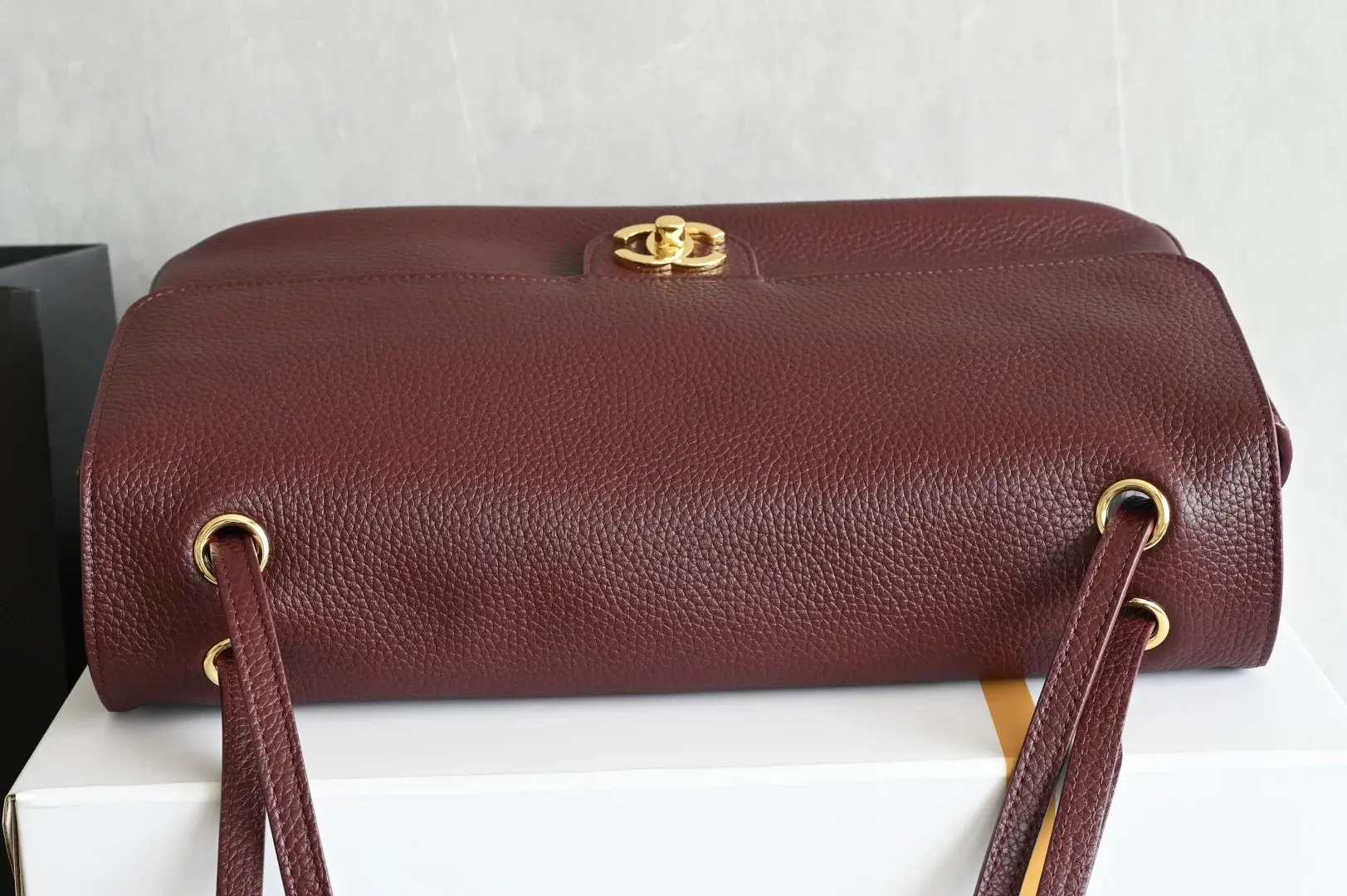 Chanel Grained Leather Shoulder Bag product photo from LabelPicks