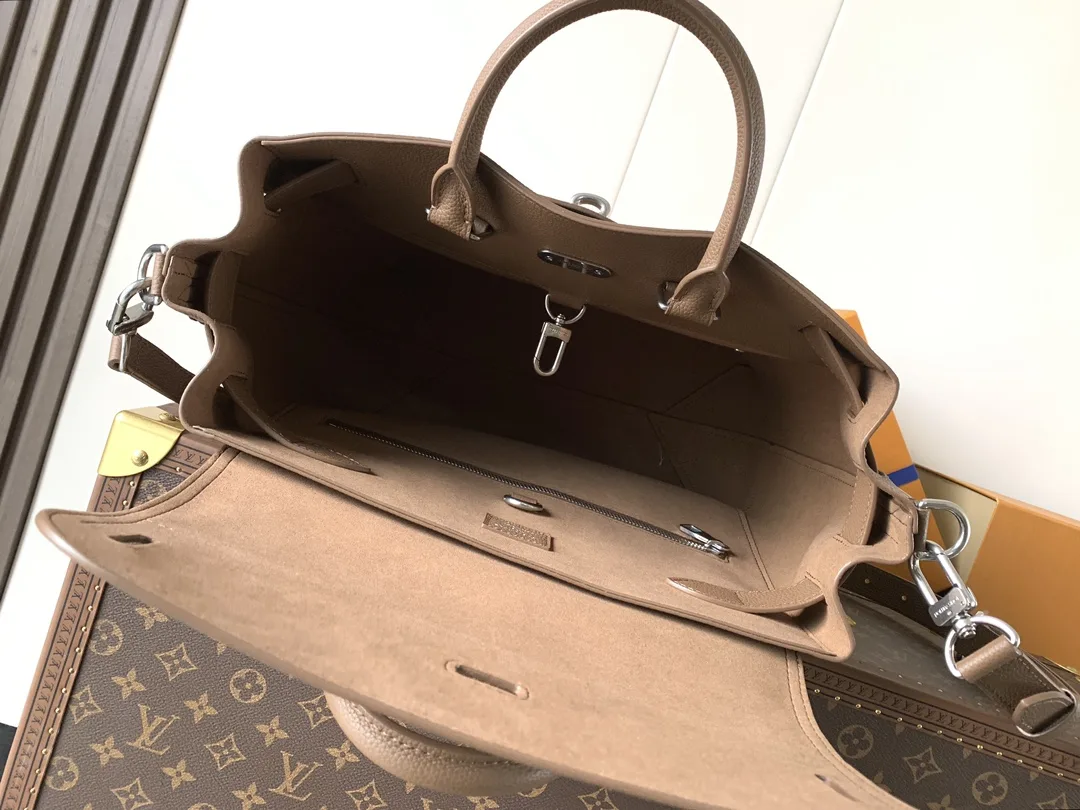 Louis Vuitton Monogram Canvas Shoulder Bag product photo from LabelPicks