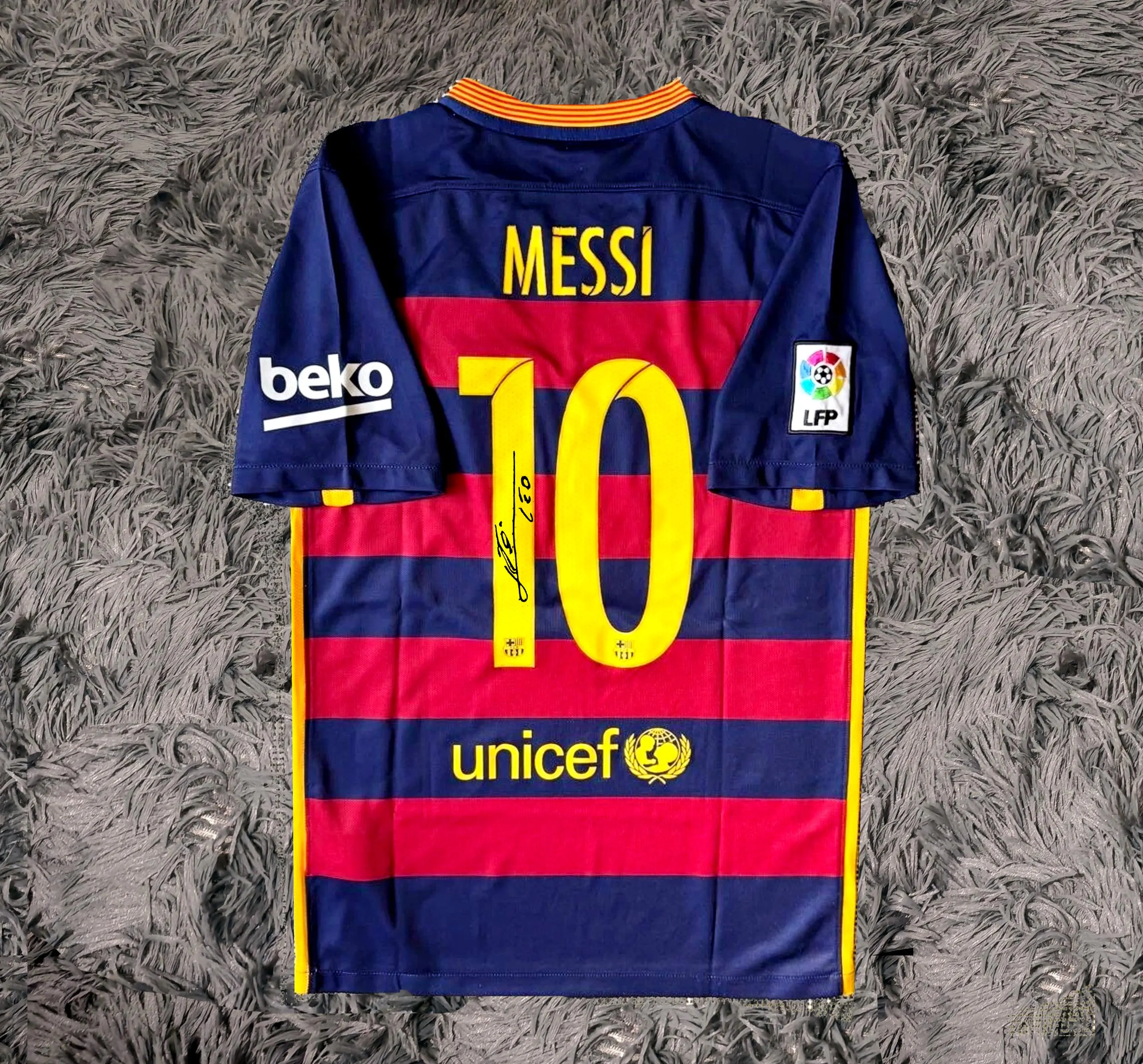 Lionel Messi SIGNED Barcelona 15/16 Home Jersey/Shirt - COA - Retro 2015