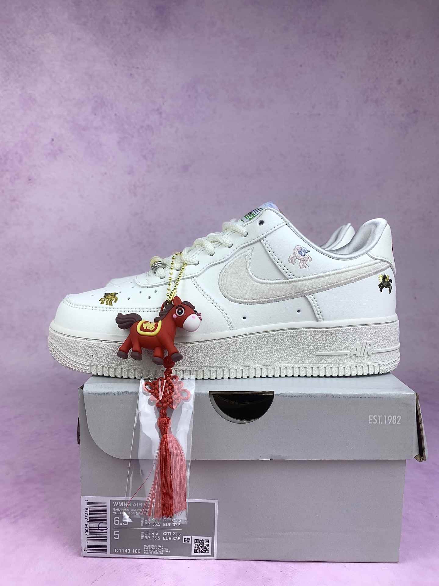 Nike Air Force 1 '07 SE 'LNY' Shoes