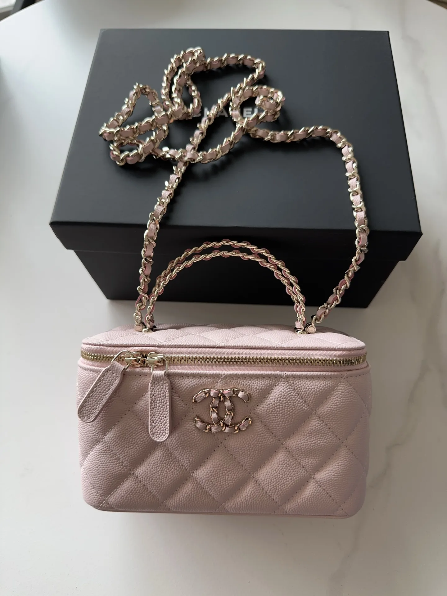 Chanel Versatile Shoulder Bag product photo from LabelPicks