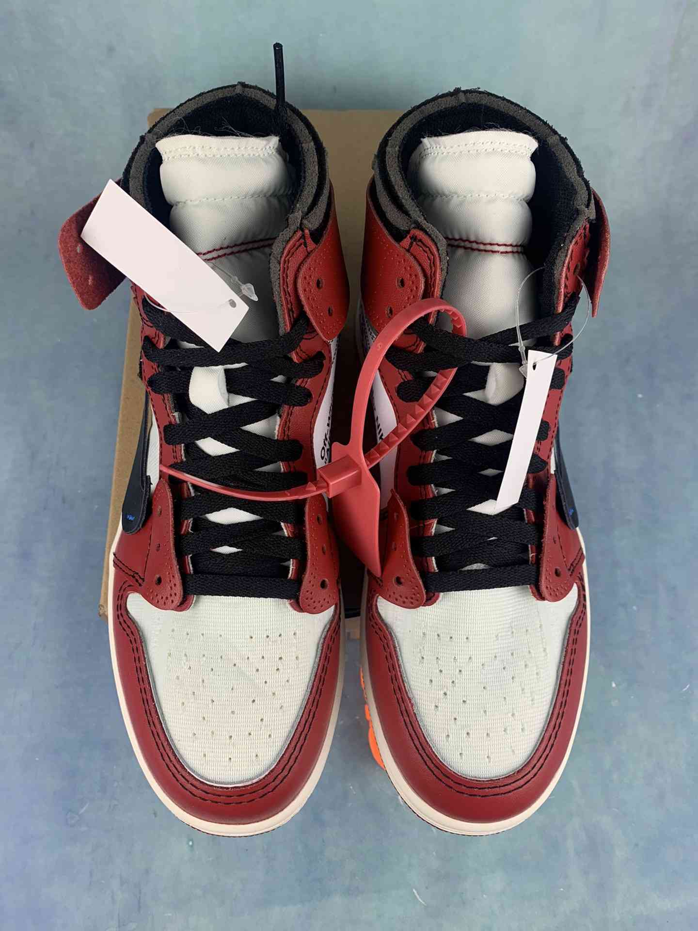 Off-White x Air Jordan 1 “Chicago” Shoes