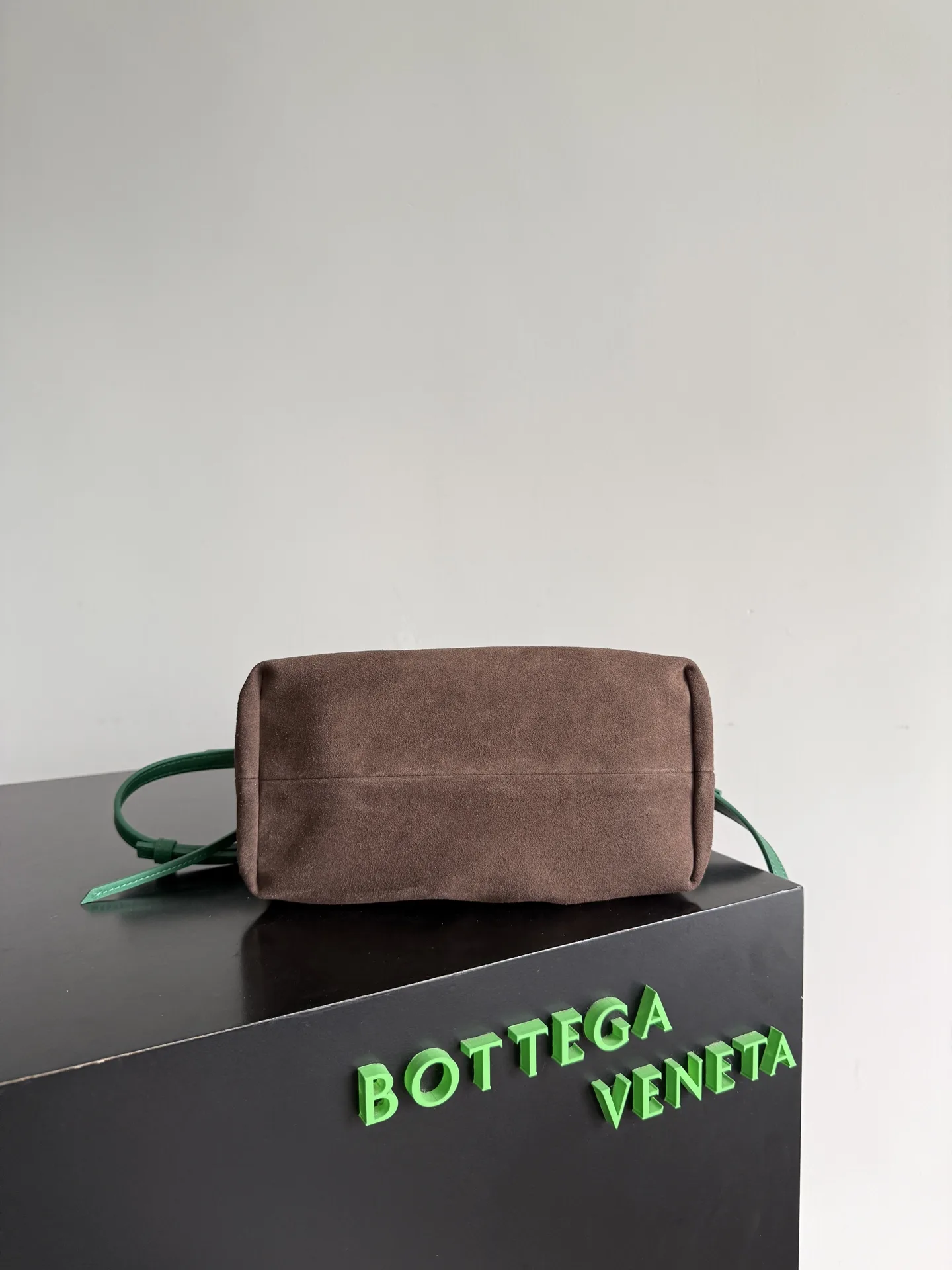 Bottega Veneta Pink Intrecciato Woven Leather Tote Bag product photo from LabelPicks