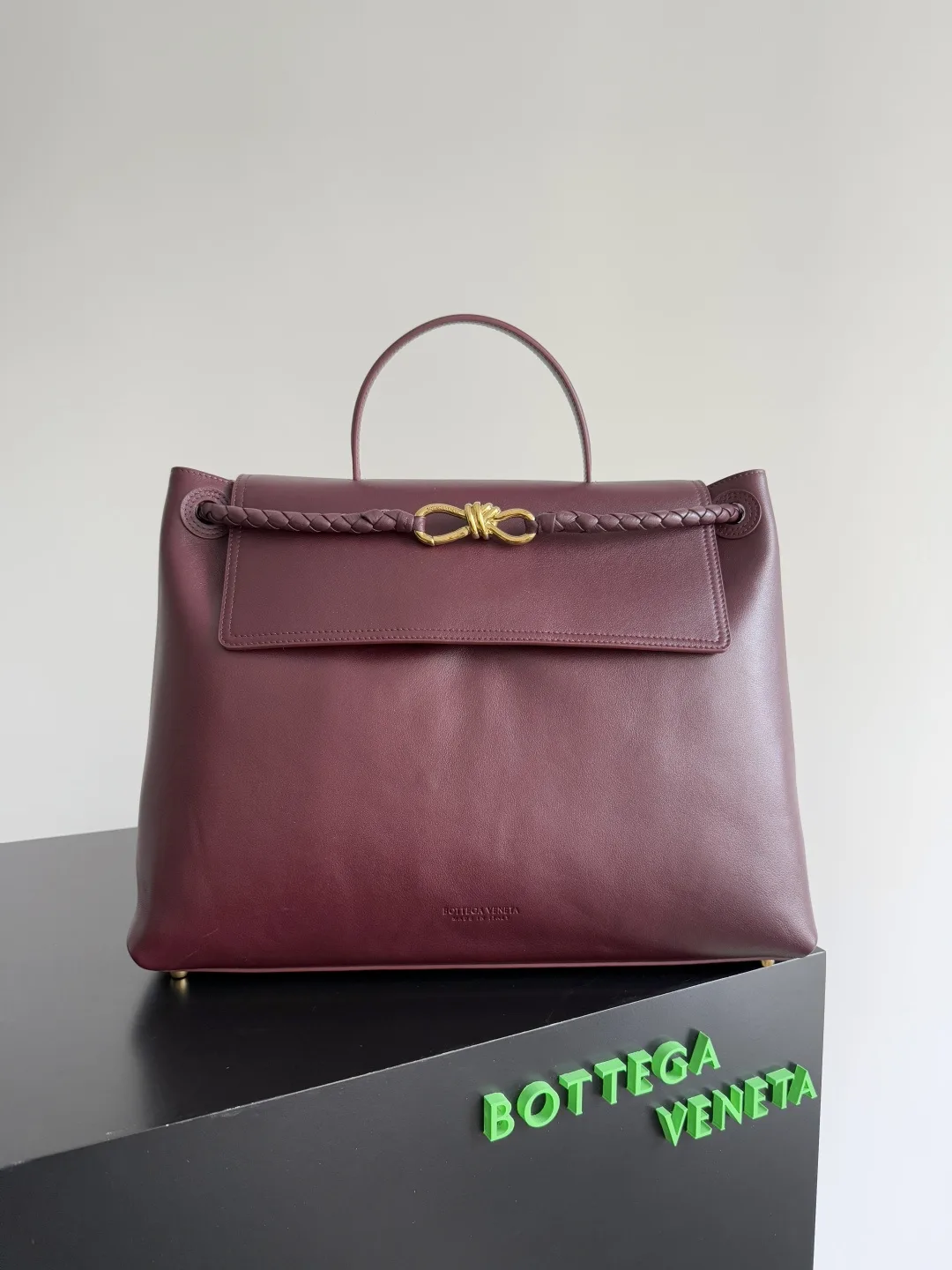 Bottega Veneta Intrecciato Woven Leather Knot Top Handle Bag product photo from LabelPicks