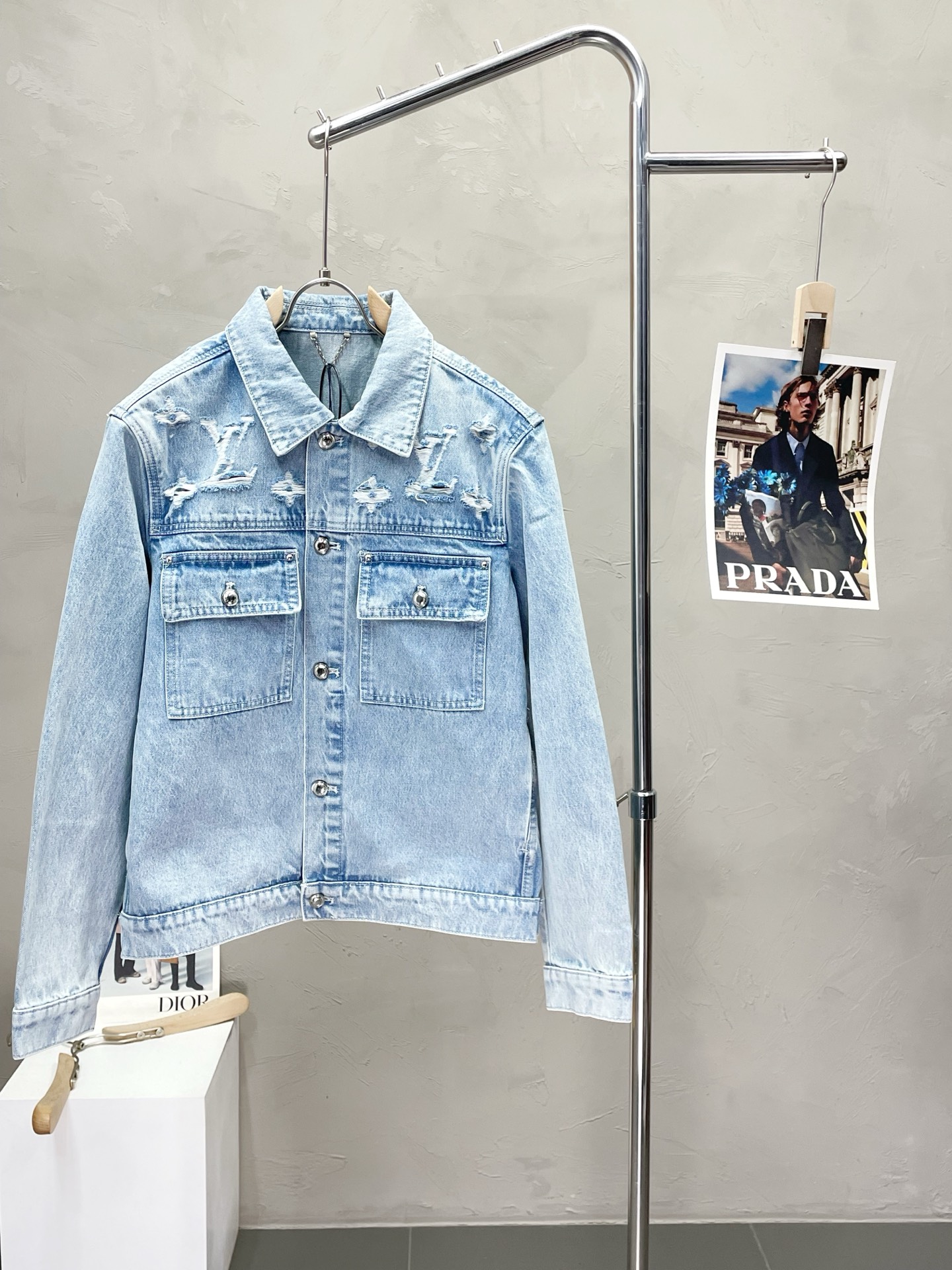 0902A classic must-have minimalist shirt jacket