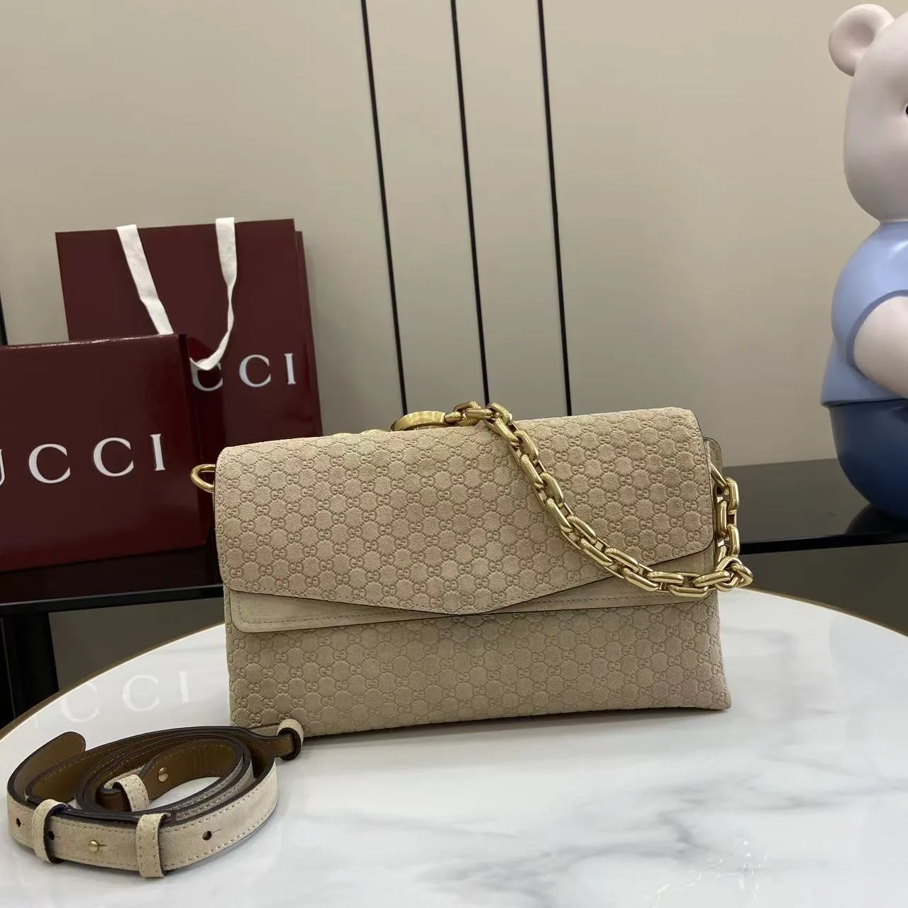 Gucci GG Supreme Canvas Shoulder Bag product photo from LabelPicks