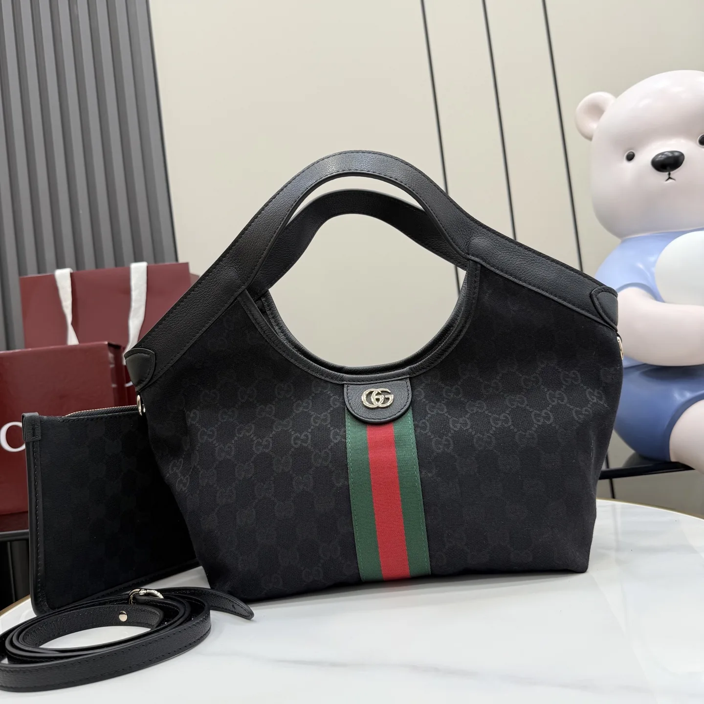 Gucci GG Supreme Canvas Tote Bag product photo from LabelPicks