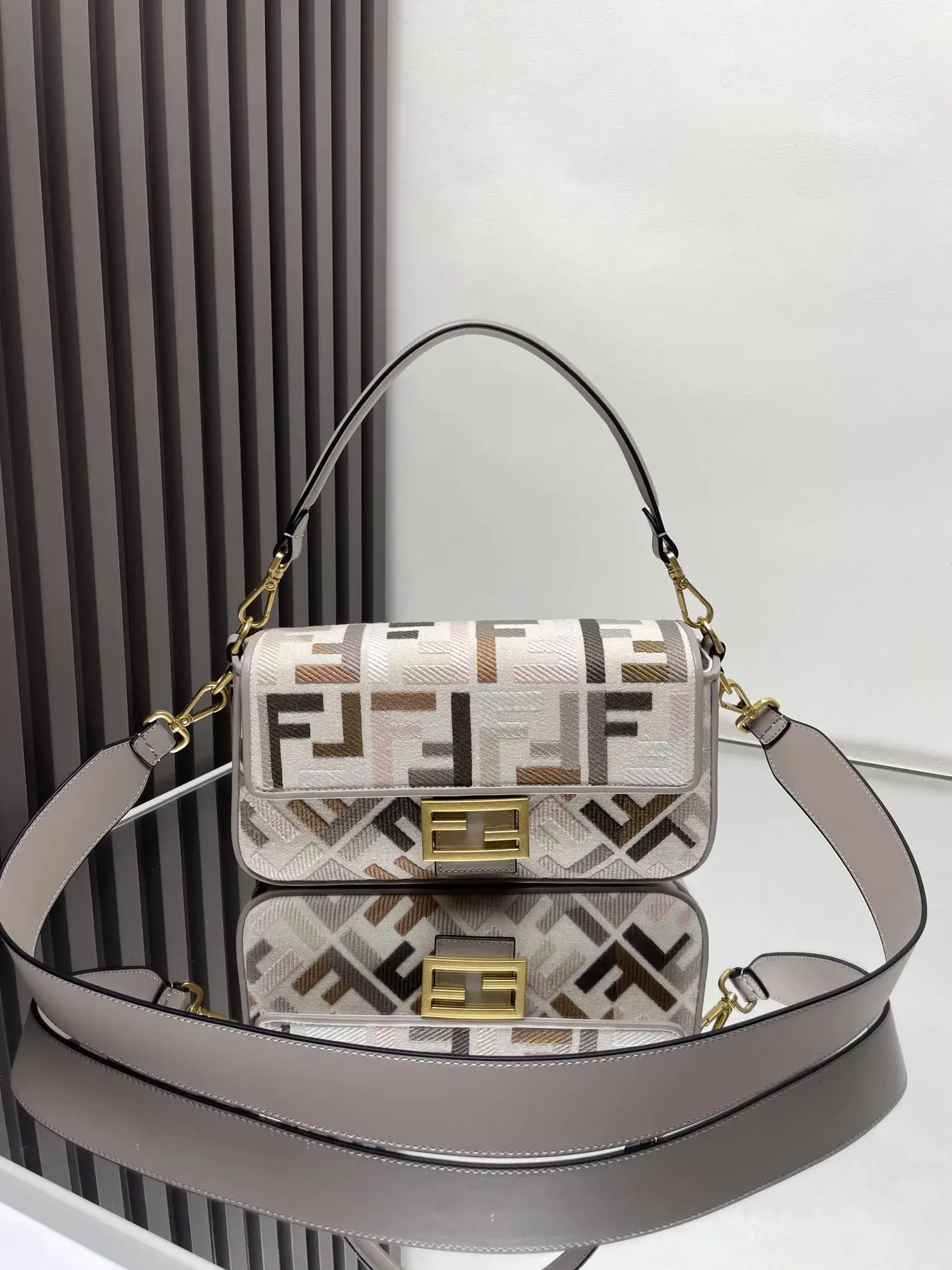 Fendi Baguette Shoulder Bag product photo from LabelPicks