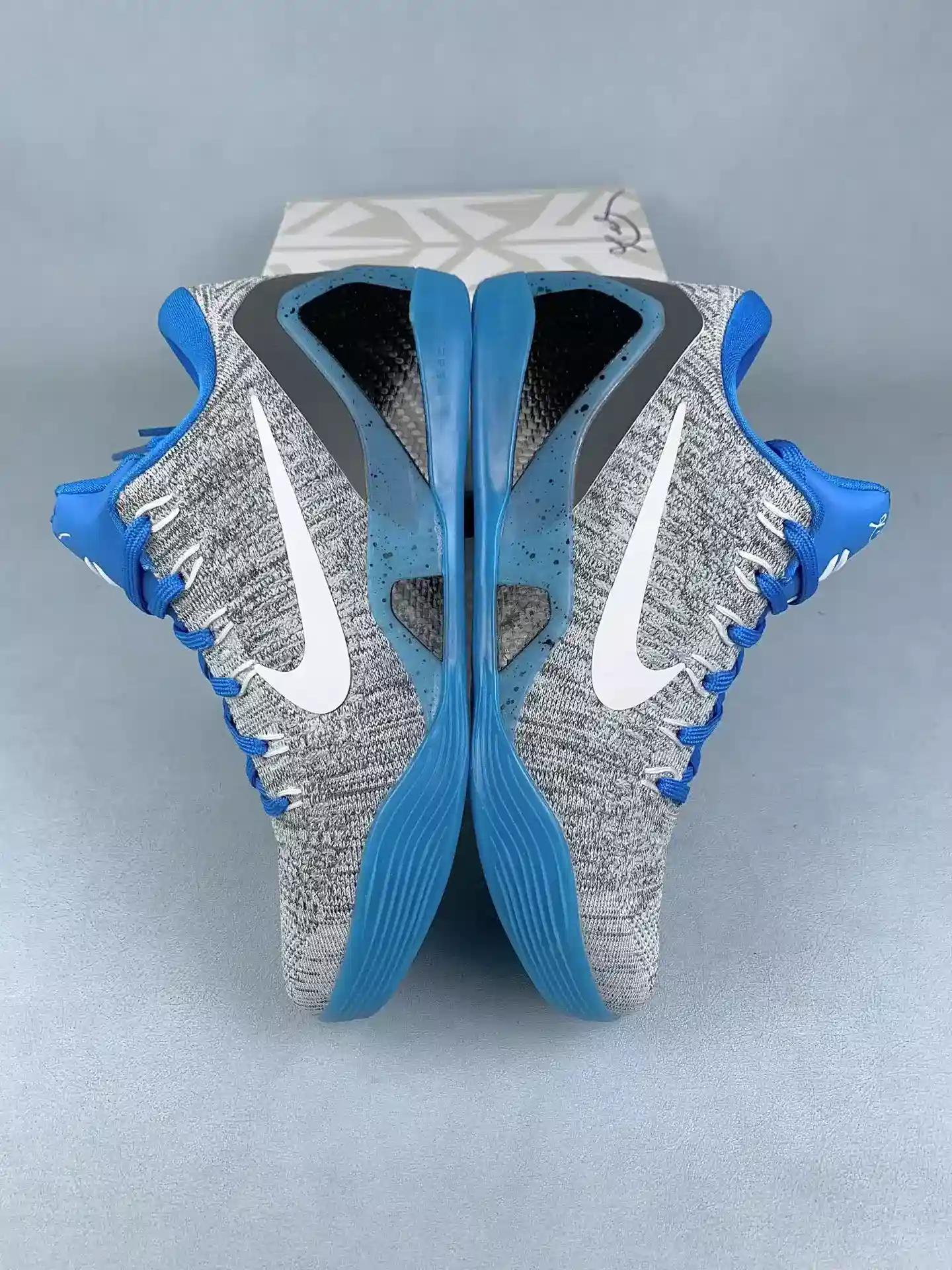 Nike Kobe IX Elite Low XDR 'Michael Jackson' Shoes product photo from LabelPicks