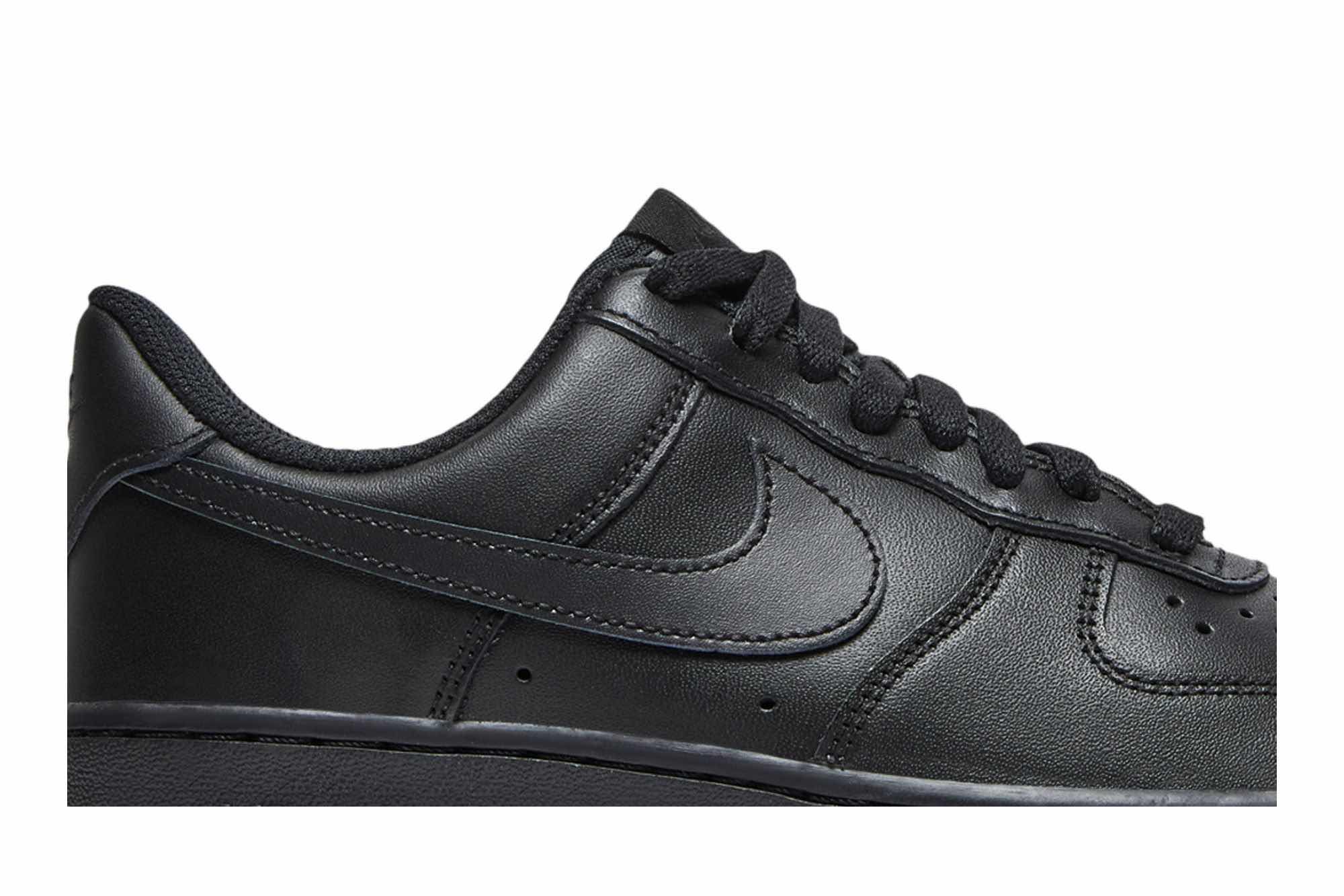 Nike Air Force 1 ’07 ‘Triple Black’ DD8959-001