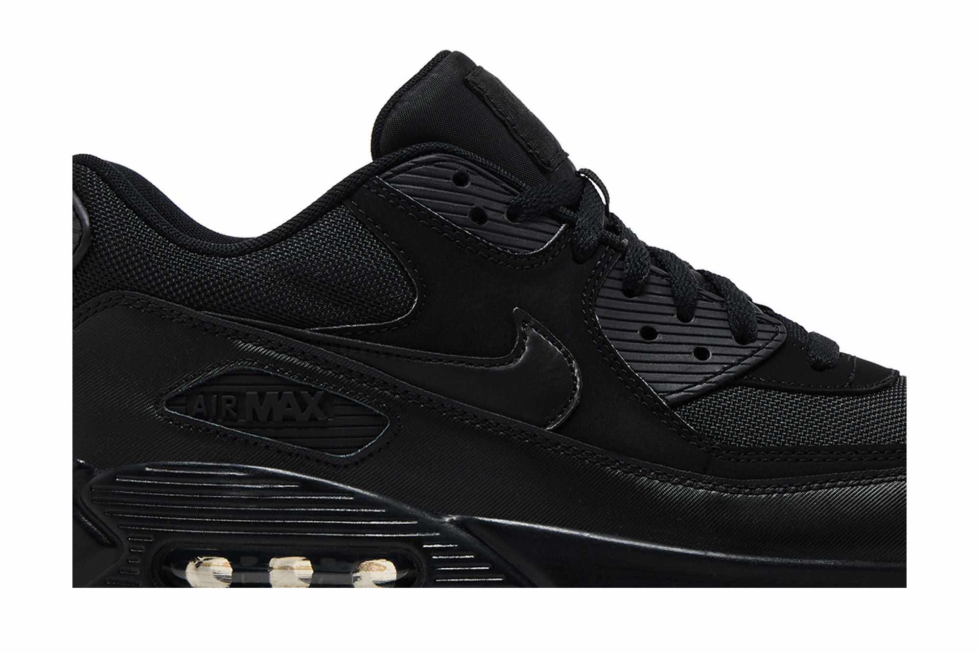 Nike Air Max 90 Essential ‘Triple Black’ 537384-090