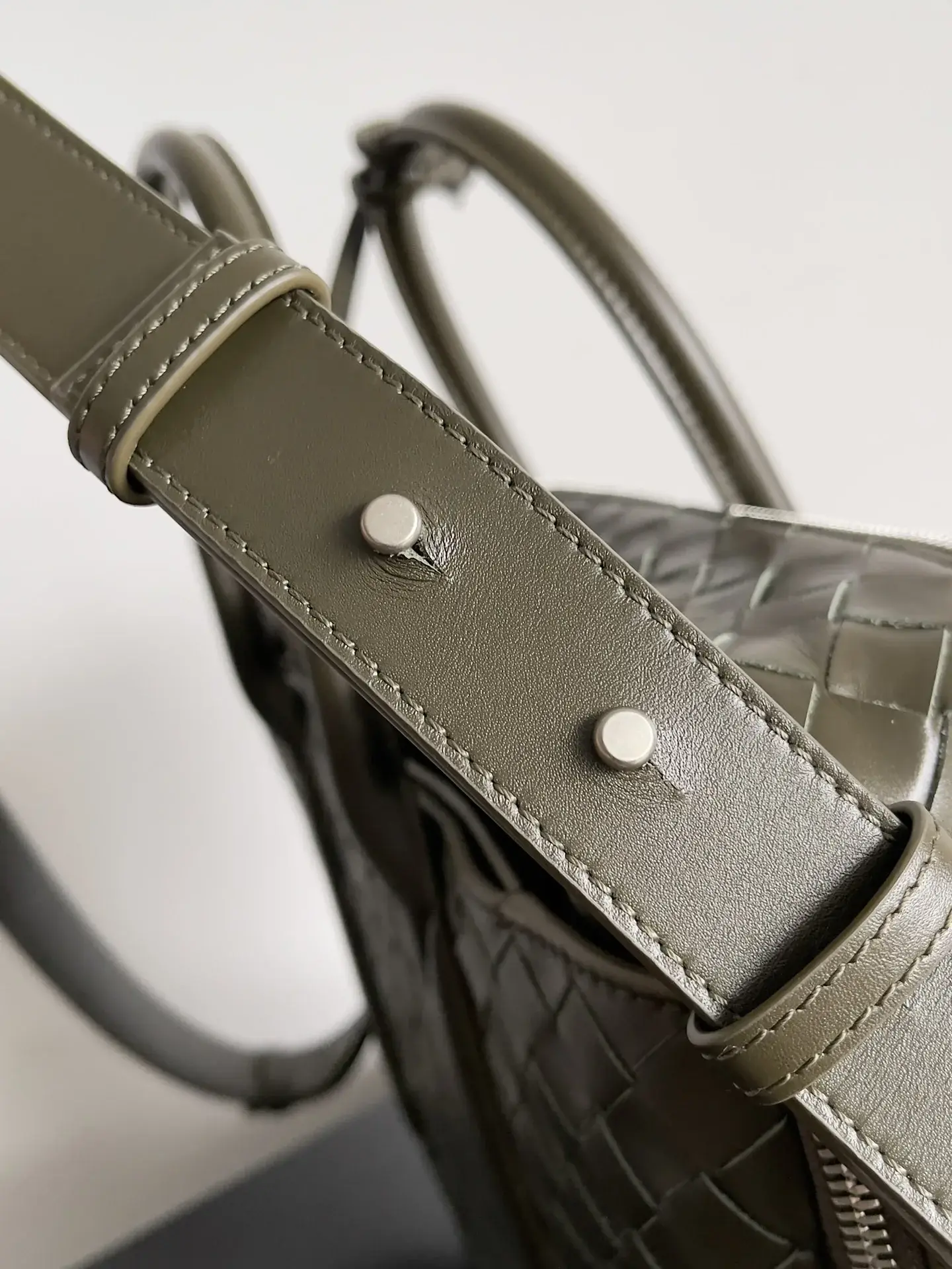 Bottega Veneta Getaway Tote Bag product photo from LabelPicks