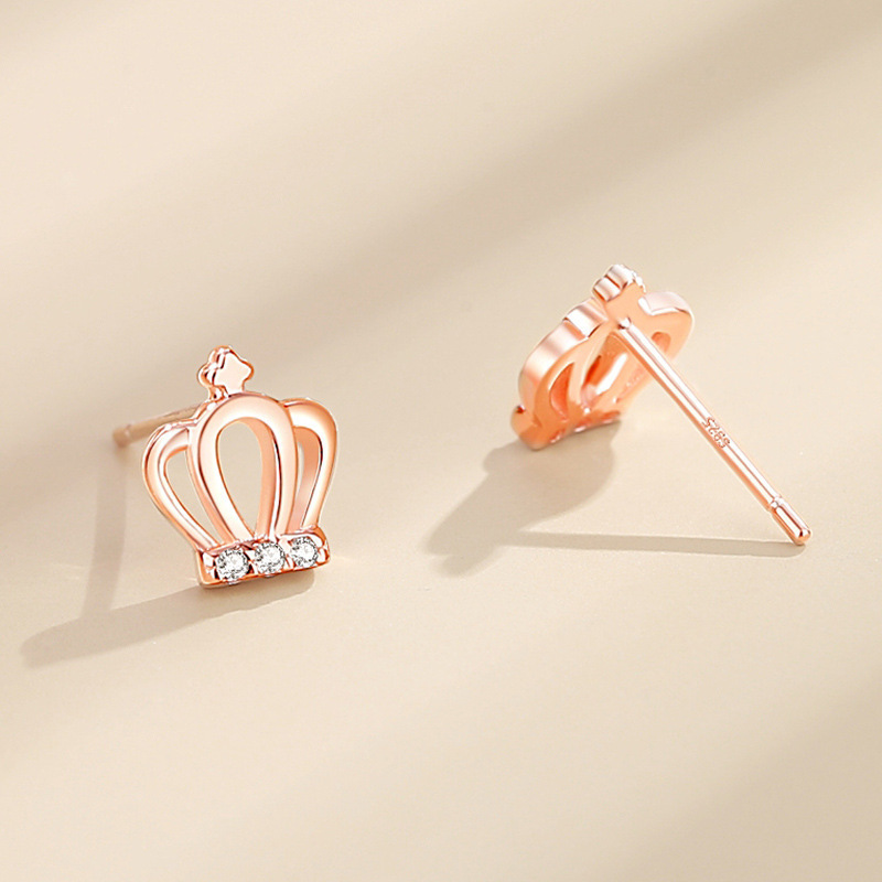 925 sterling silver small crown earrings for women, vintage three-dimensional zircon earrings, elegant and simple small earrings