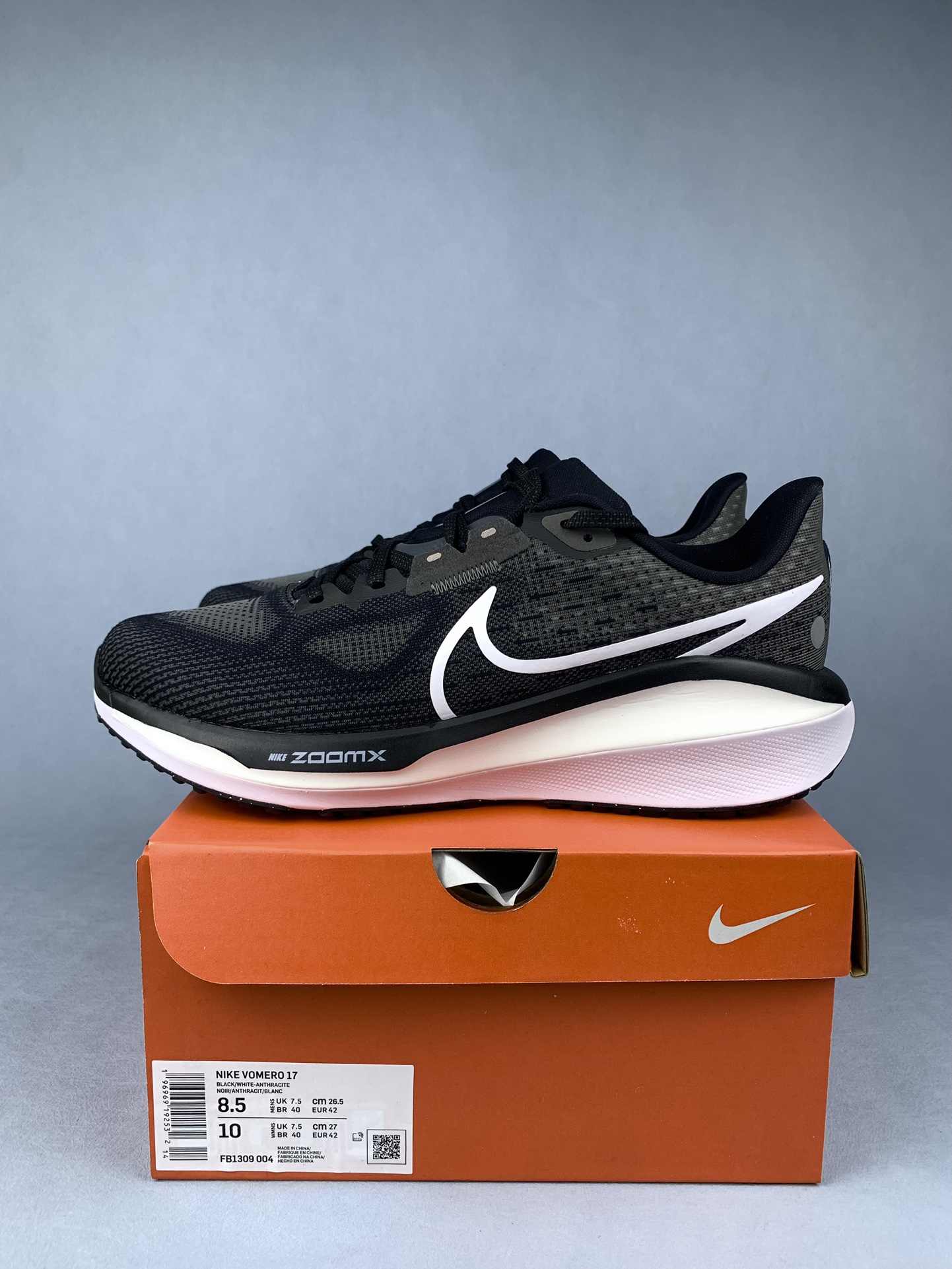 Nike Vomero 17 - Black/Anthracite/White