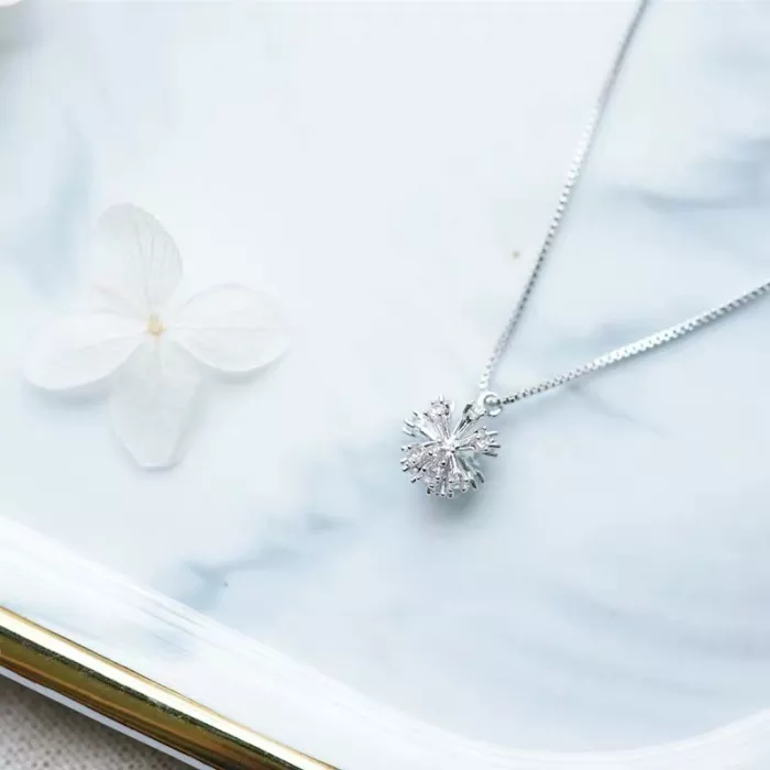 2021 New Mori Art Dandelion Clavicle Chain Niche Design Ins Necklace Women