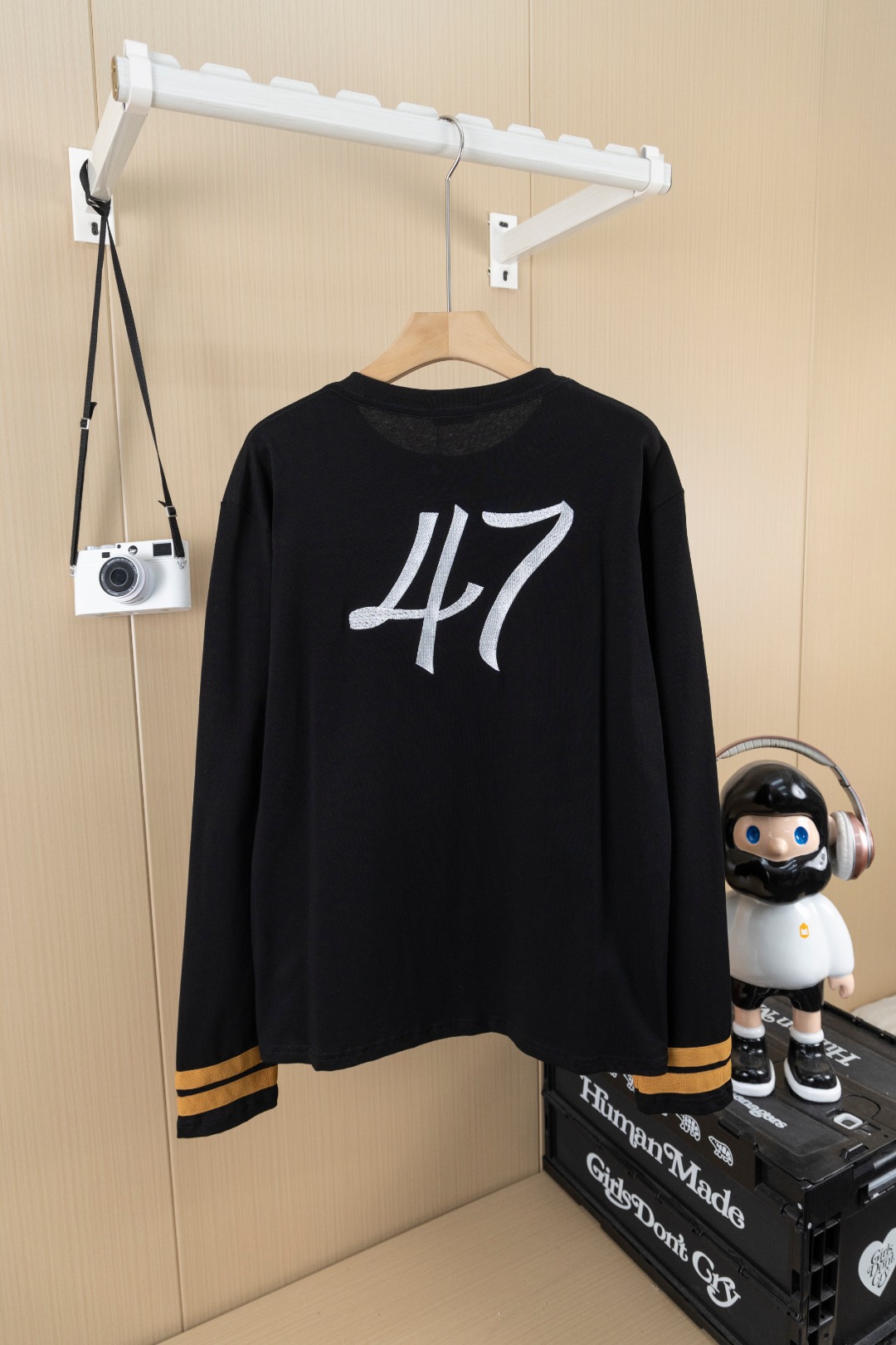 Letters 47 Embroidery Print Long Sleeved T-Shirt