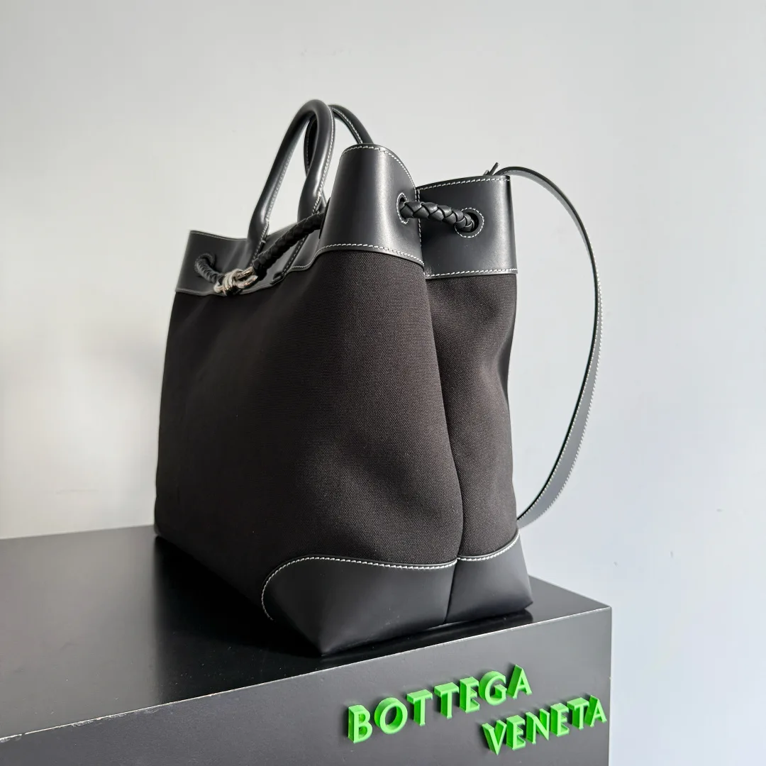 Bottega Veneta Intrecciato Woven Leather Andiamo Tote Bag product photo from LabelPicks
