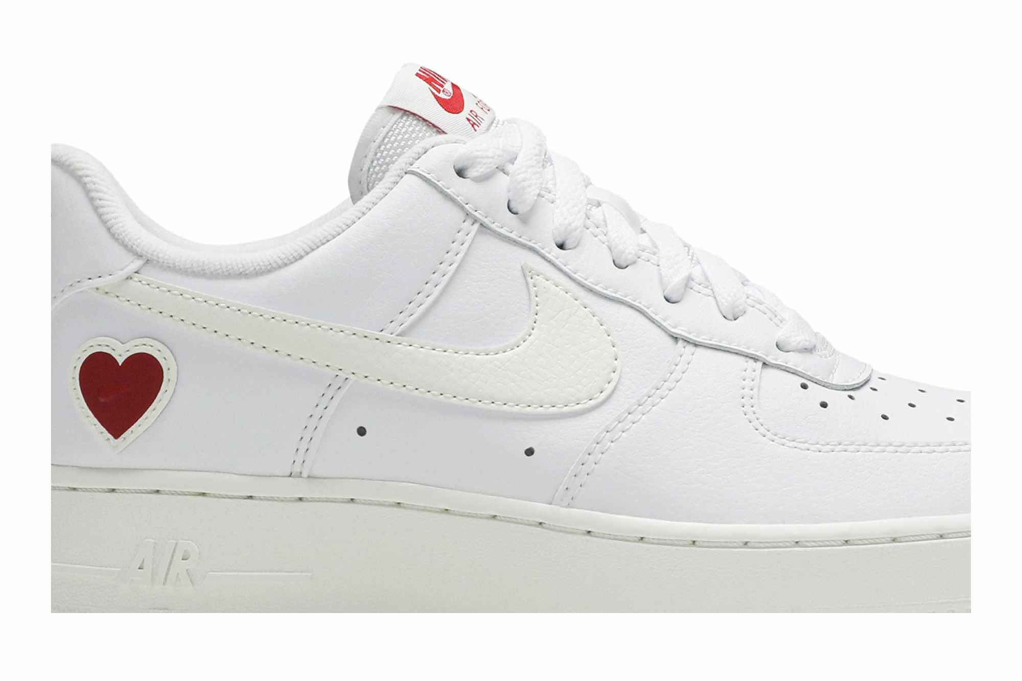 Nike Air Force 1 Low ‘Valentine’s Day 2021’ DD7117-100
