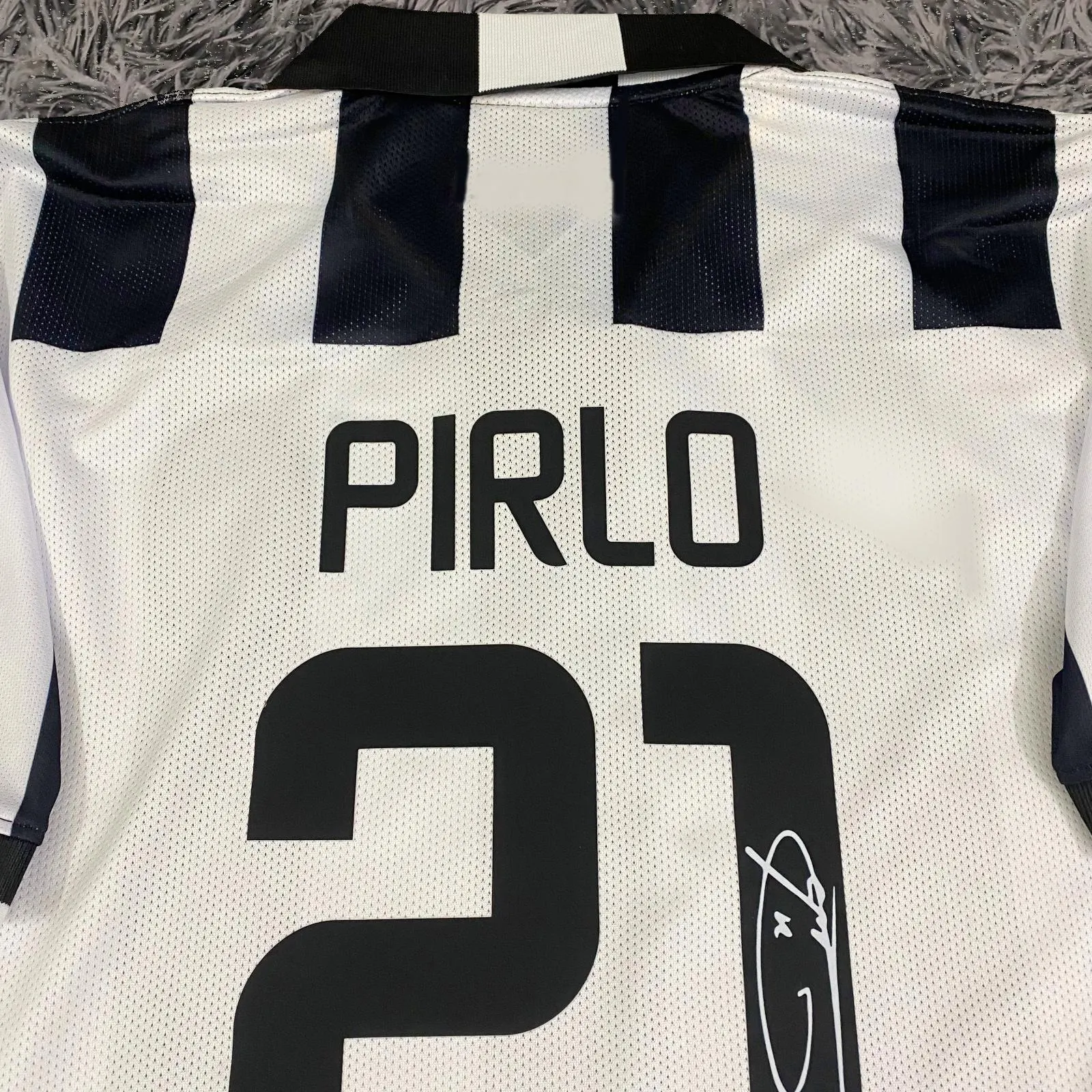 Andres Pirlo SIGNED Juventus 14/15 Home Jersey/Shirt - COA - 2015 Retro