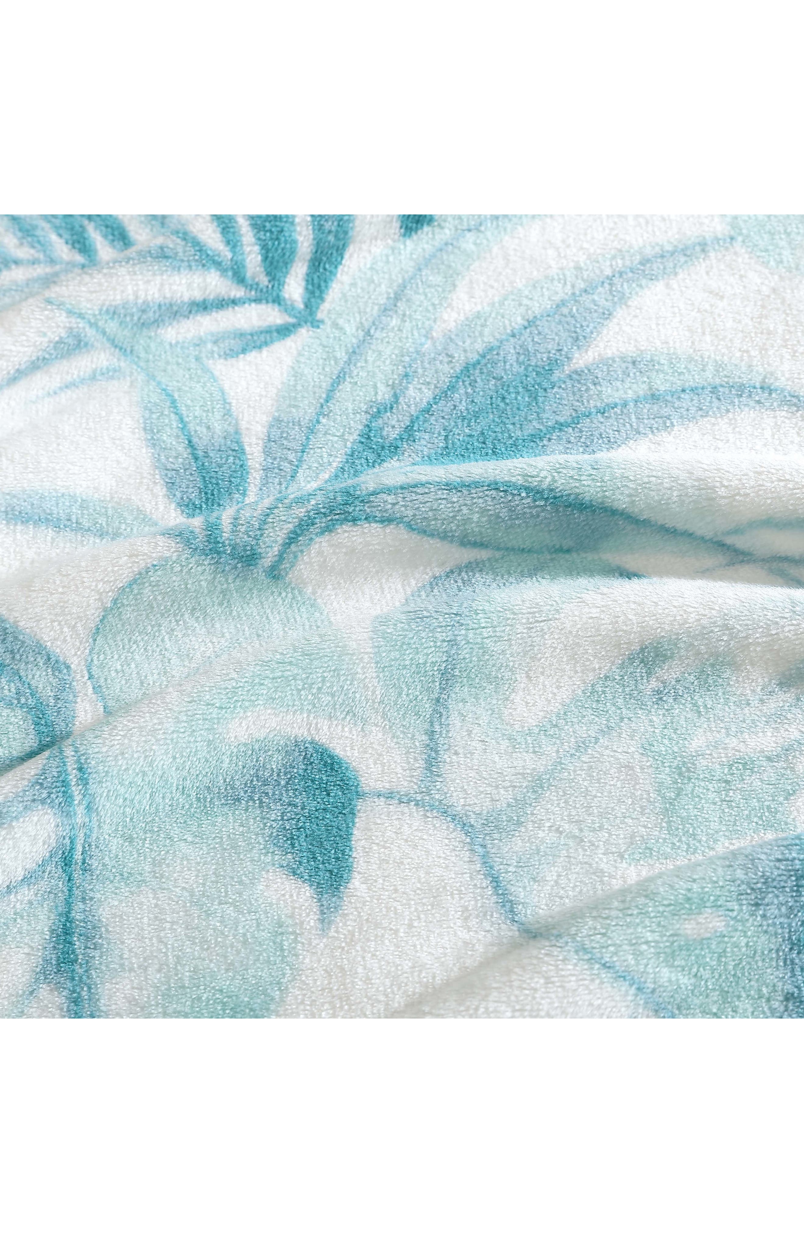 Tommy Bahama Waimea Bay Throw Blanket