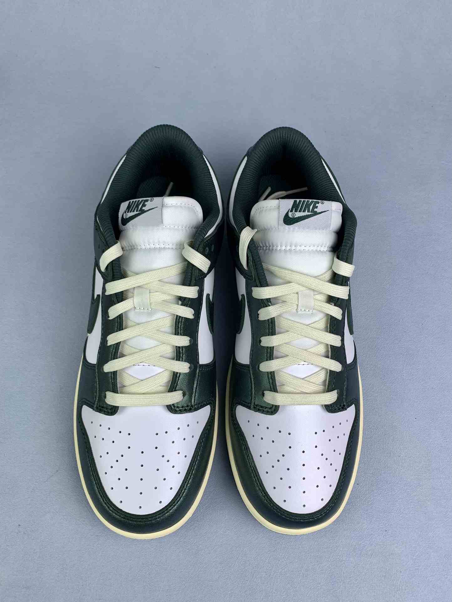 Nike Dunk Low 'Vintage Green' Shoes