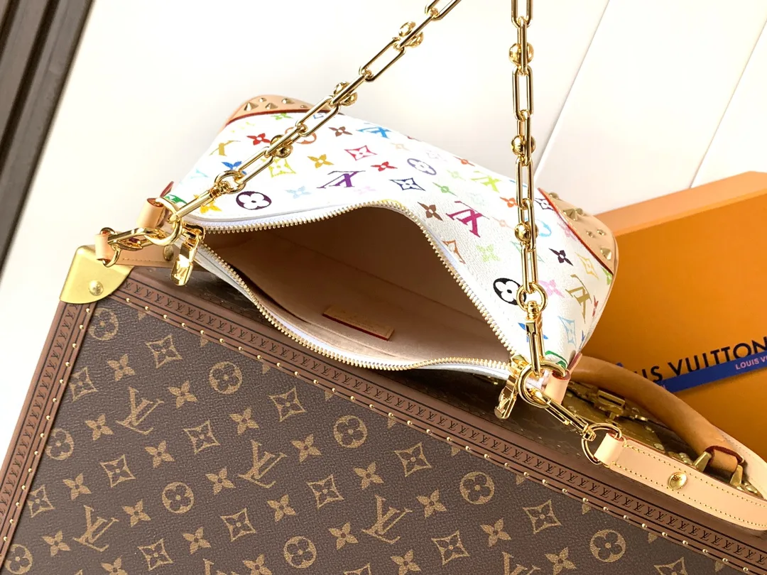Louis Vuitton White Calfskin Hobo Bag product photo from LabelPicks