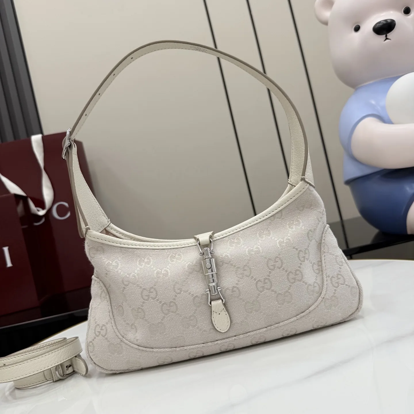 Gucci Jackie Shoulder Bag product photo from LabelPicks